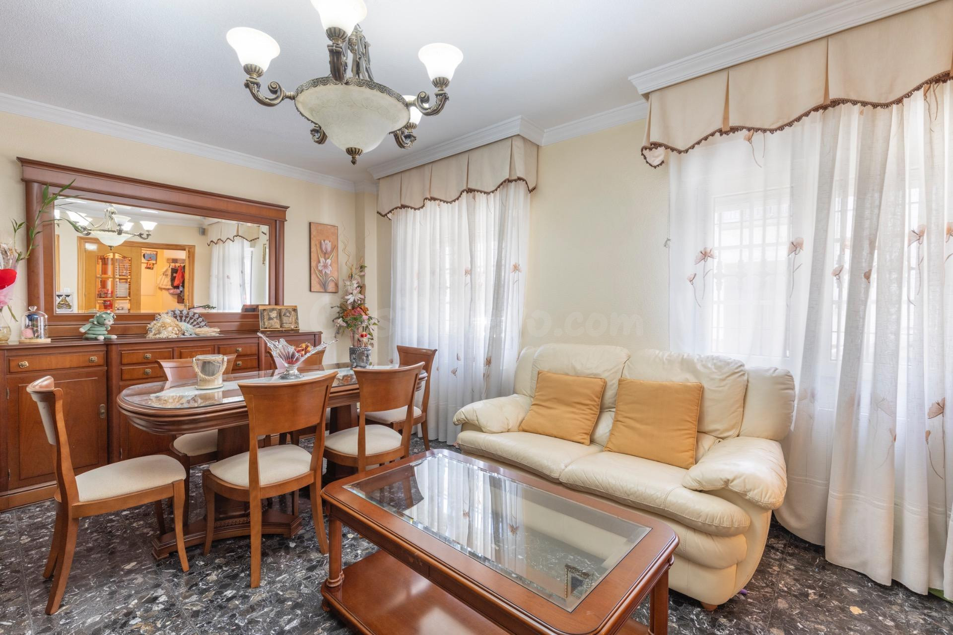 INCREIBLE CASA EN PADUL PARA ENTRAR A VIVIR