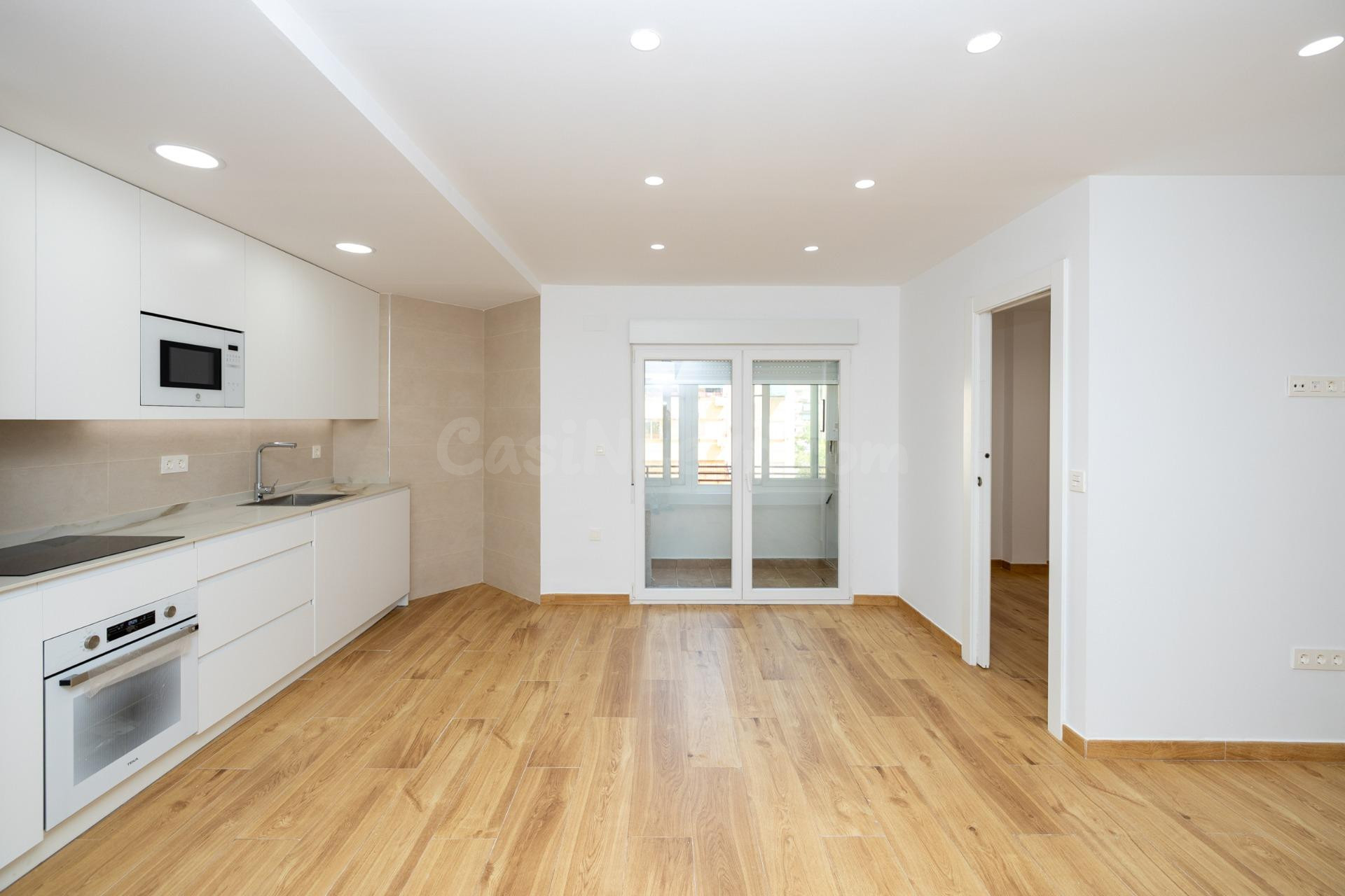 SE VENDE PISO EN GRANADA