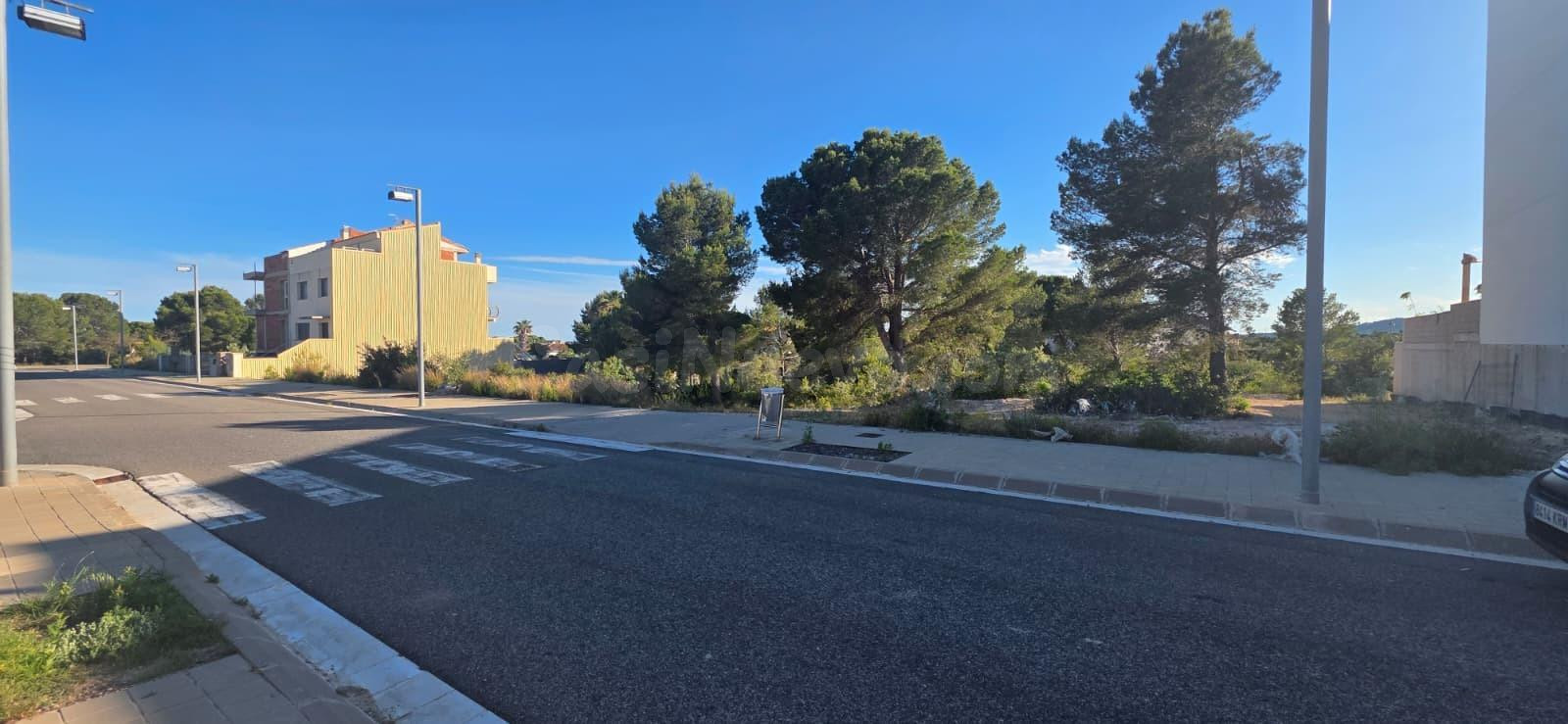Parcelas Urbanas en Zona Residencial y a Pasos de la Playa - foto 2