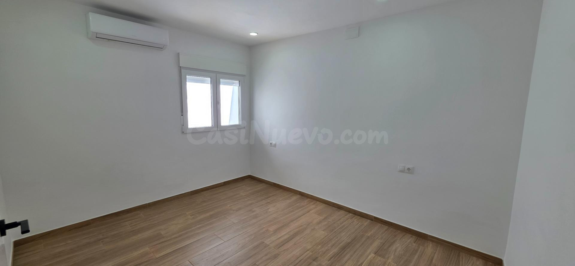 Casa totalmente reformada con patio privado en el centro de  - foto 5