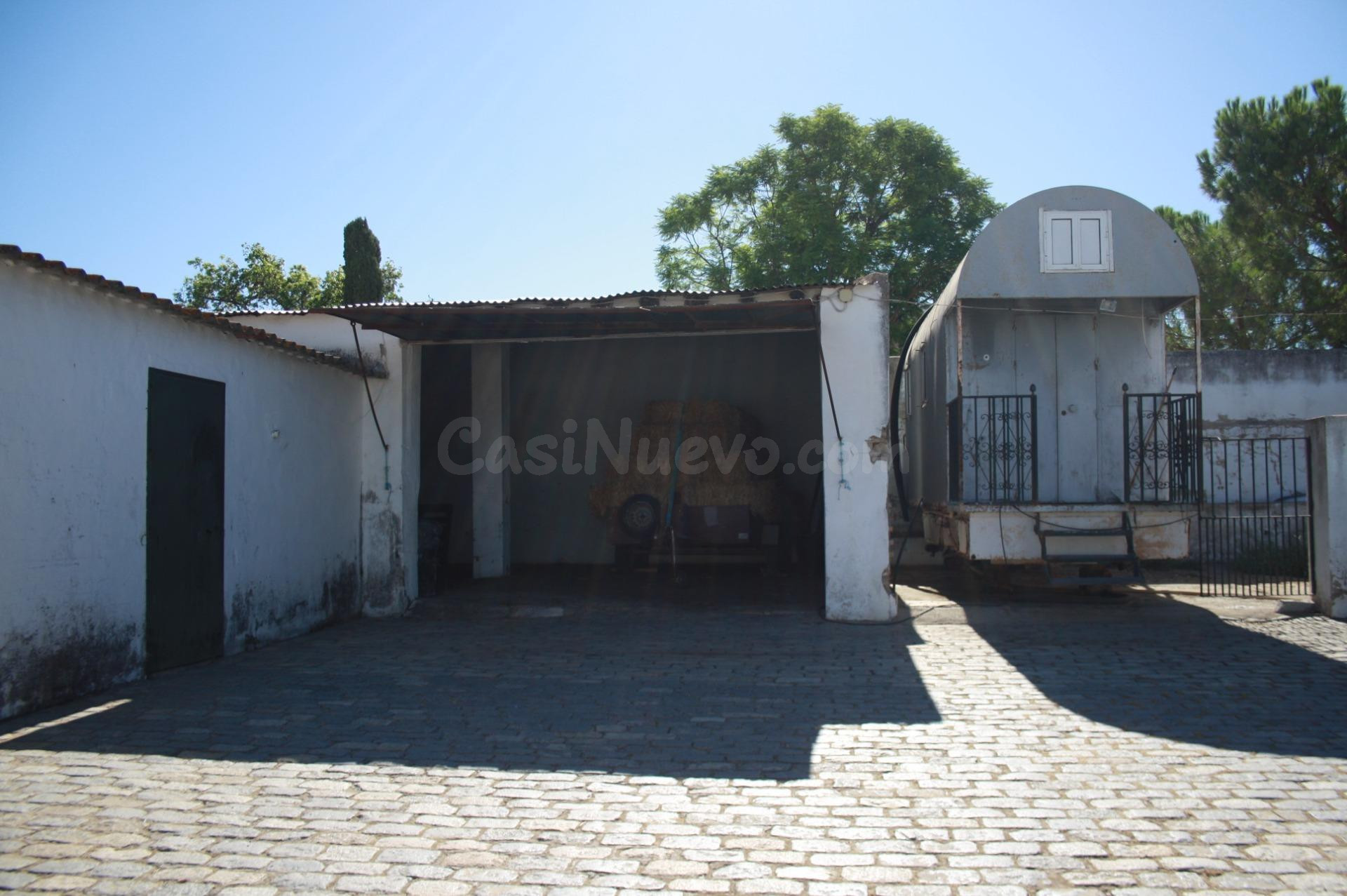 Magnifico terreno, para construir cocheras o viviendas en Se - foto 5