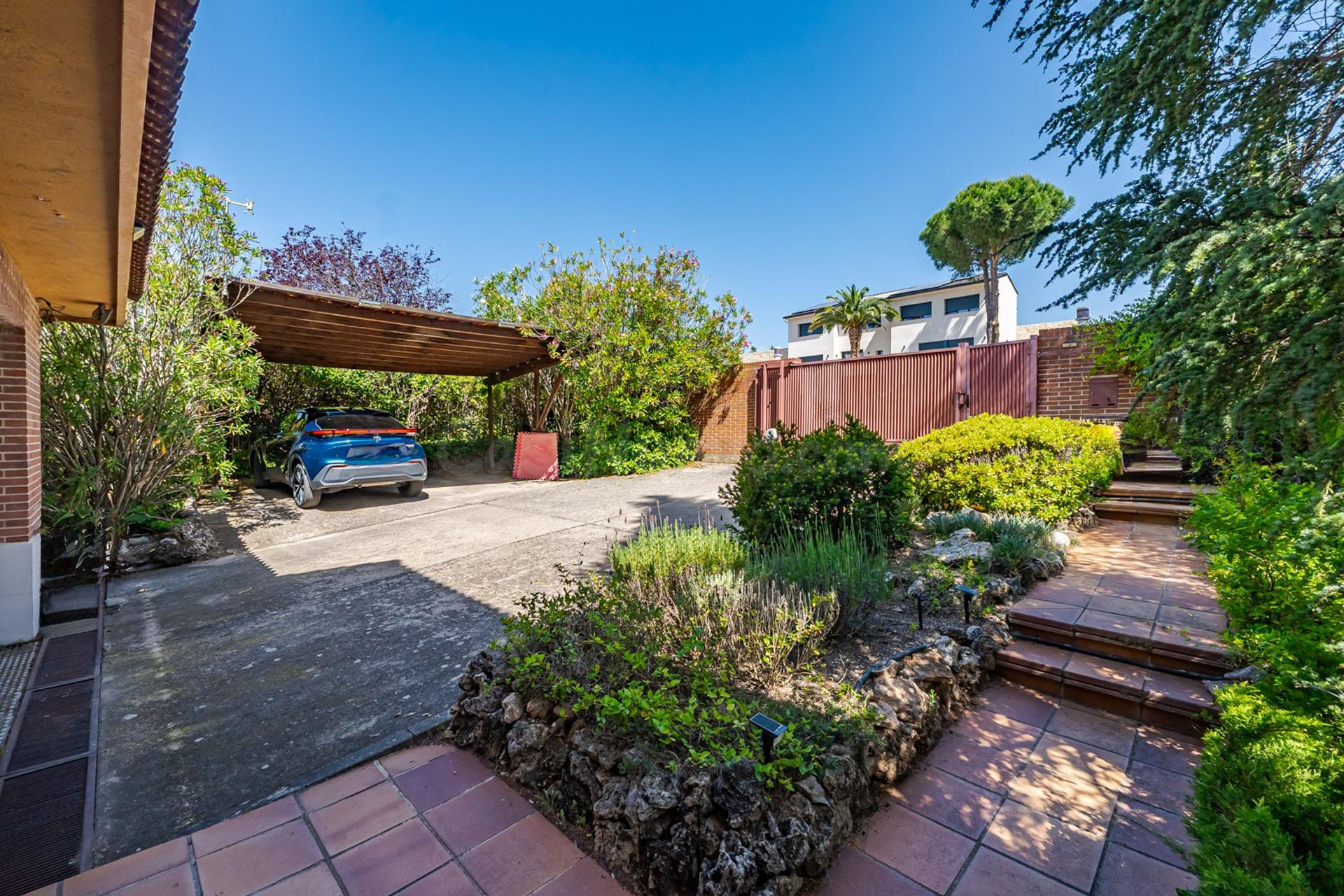 Fabuloso chalet independiente en el Golf de Las Rozas - foto 4