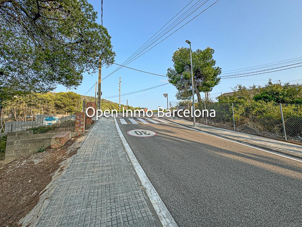 Solar en venta en Canyelles - foto 4