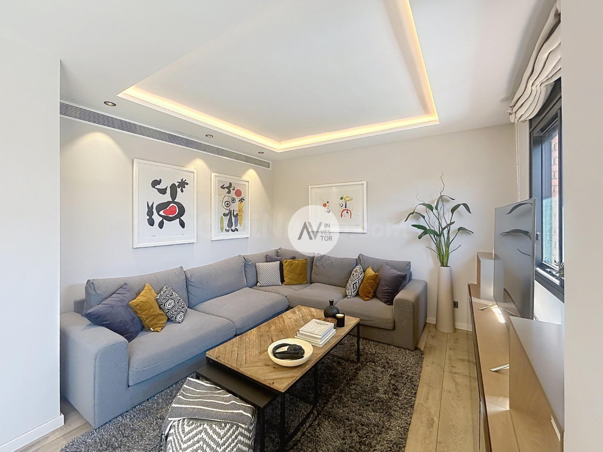 Ático con terraza privada, jacuzzi y parking  Dreta de l'Eix - foto 5