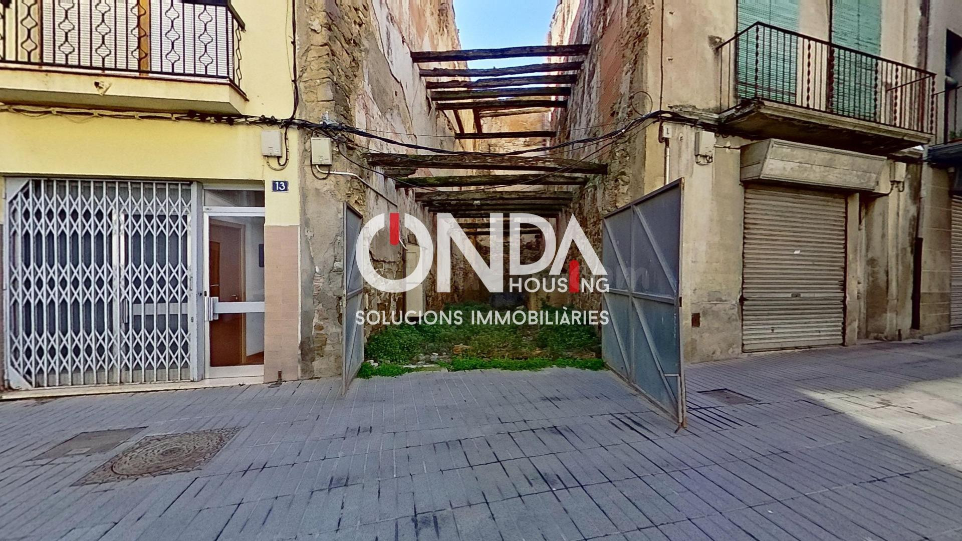 SE VENDE TERRENO URBANO EN TREMP - foto 2