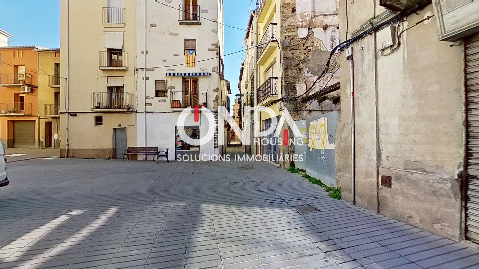 SE VENDE TERRENO URBANO EN TREMP - foto 4