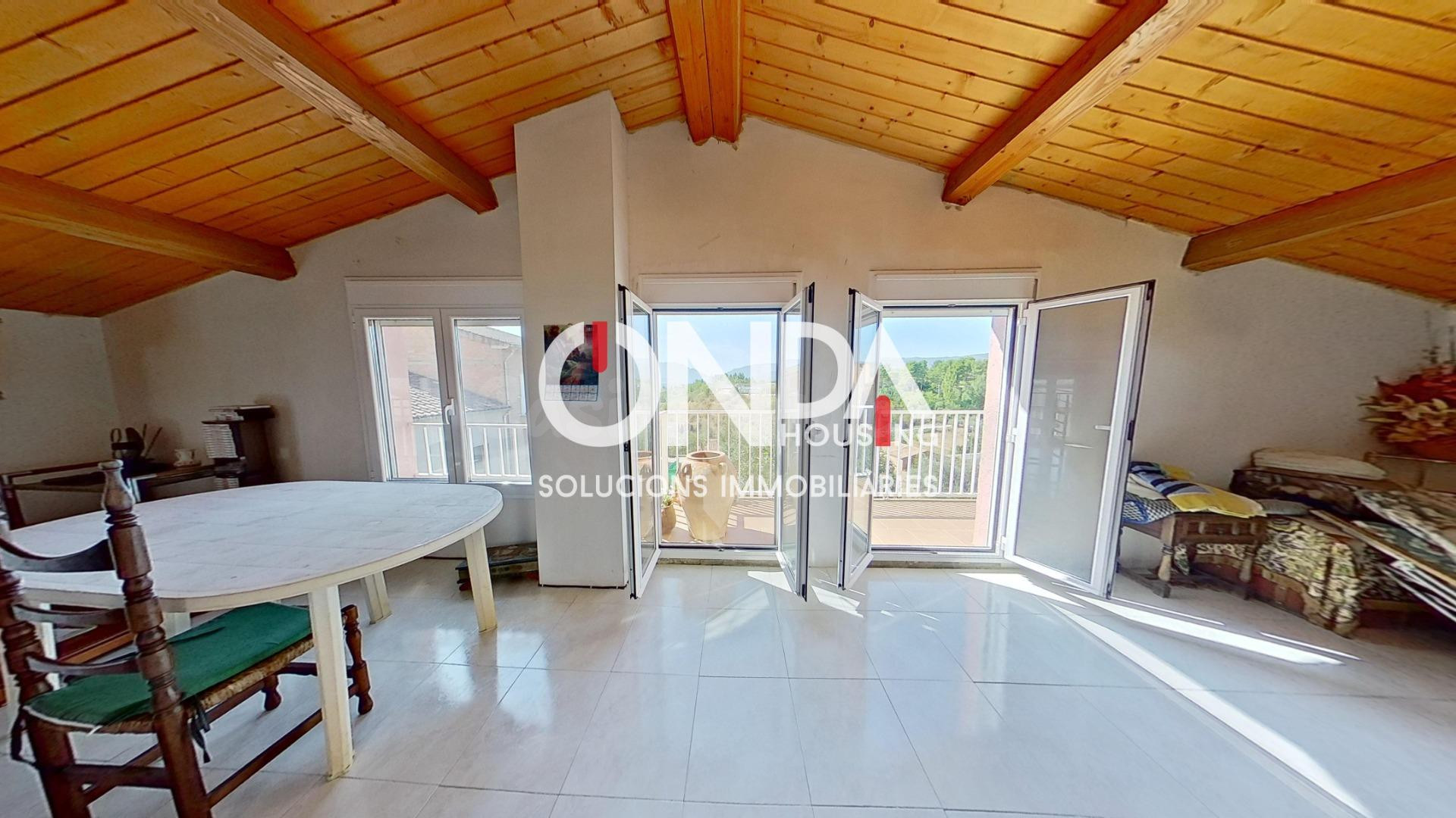 Hermosa Casa con Jardín en Venta en Tremp - foto 3