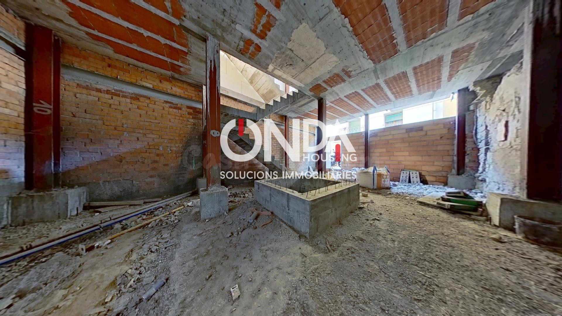 Edificio en venta en el corazón de Guardia de Noguera – Opor - foto 2