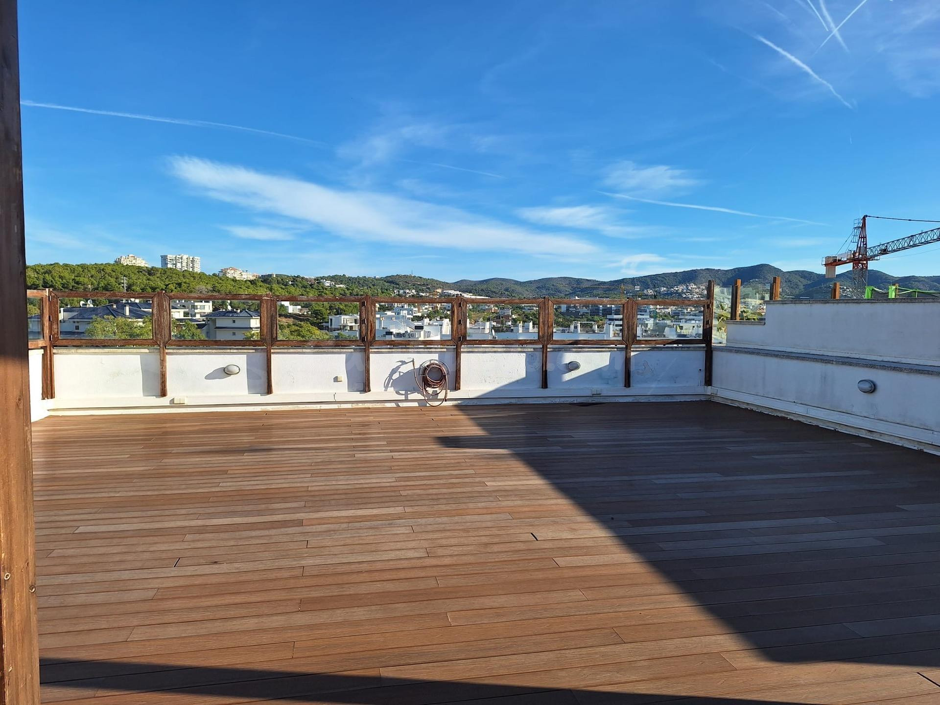 Ático de 160 metros con  130 metros de terraza - foto 2