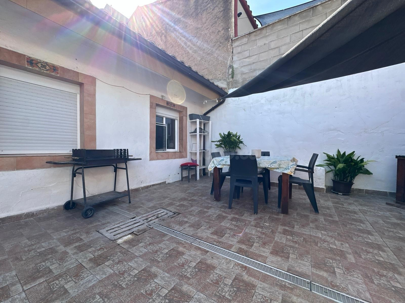 CASA CON TERRAZA EN VENTA EN EL BARRIO OLIVER - foto 4