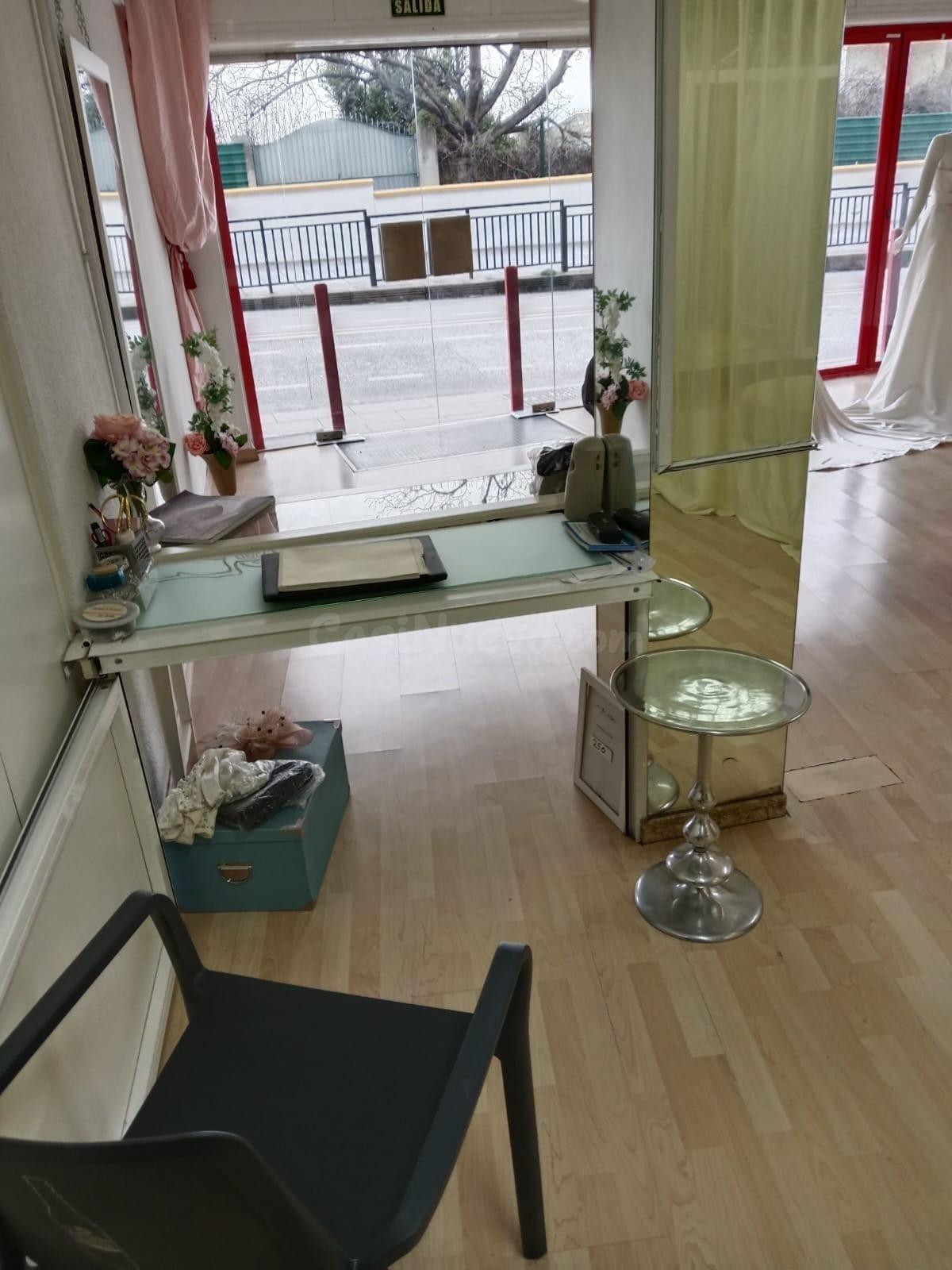 Traspaso Tienda de Novias en Ubicación Estratégica de Ogíjares