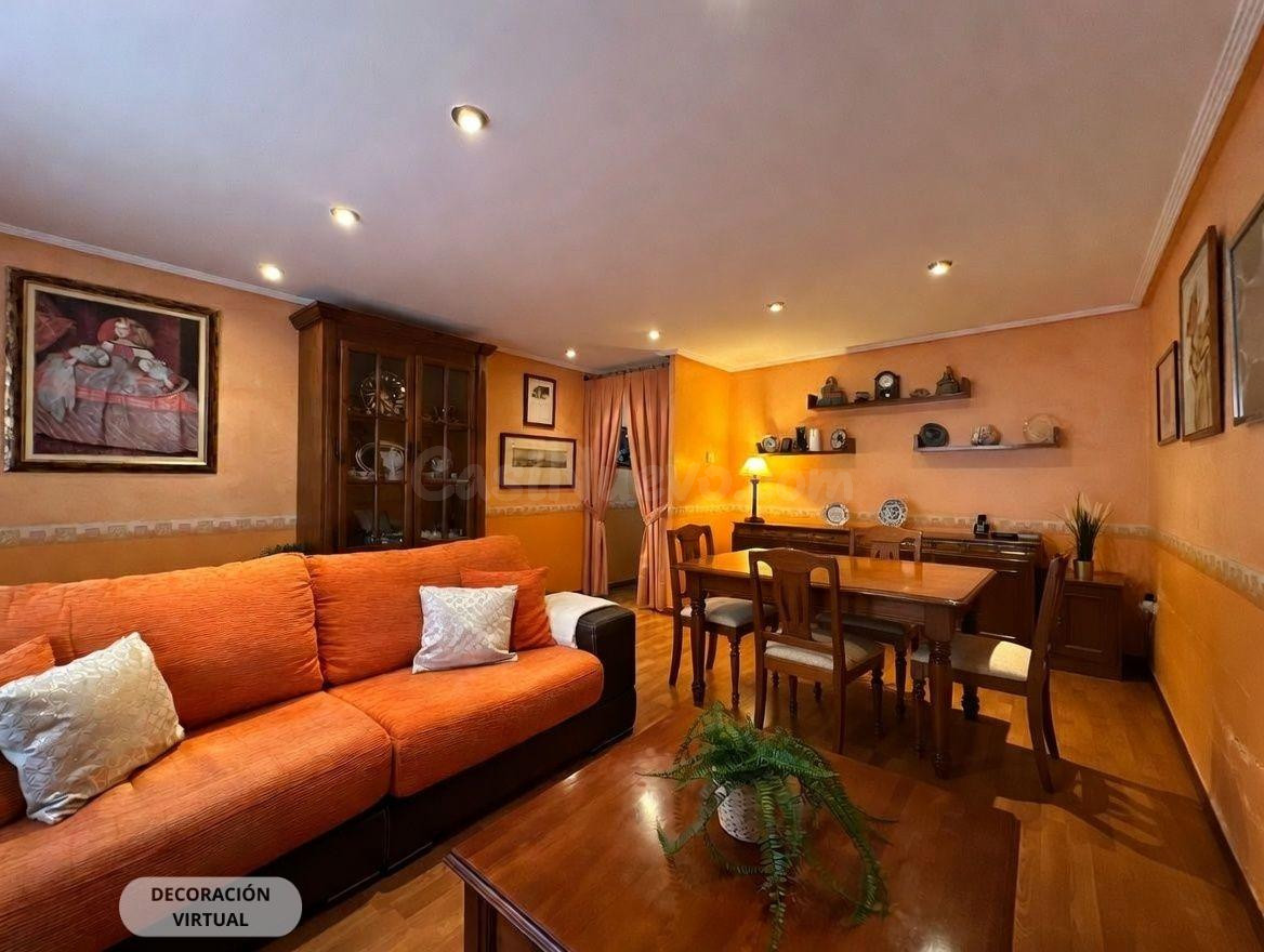 ENCANTADORA CASA DE PUEBLO LISTA PARA ENTRAR Y DISFRUTAR DE  - foto 2