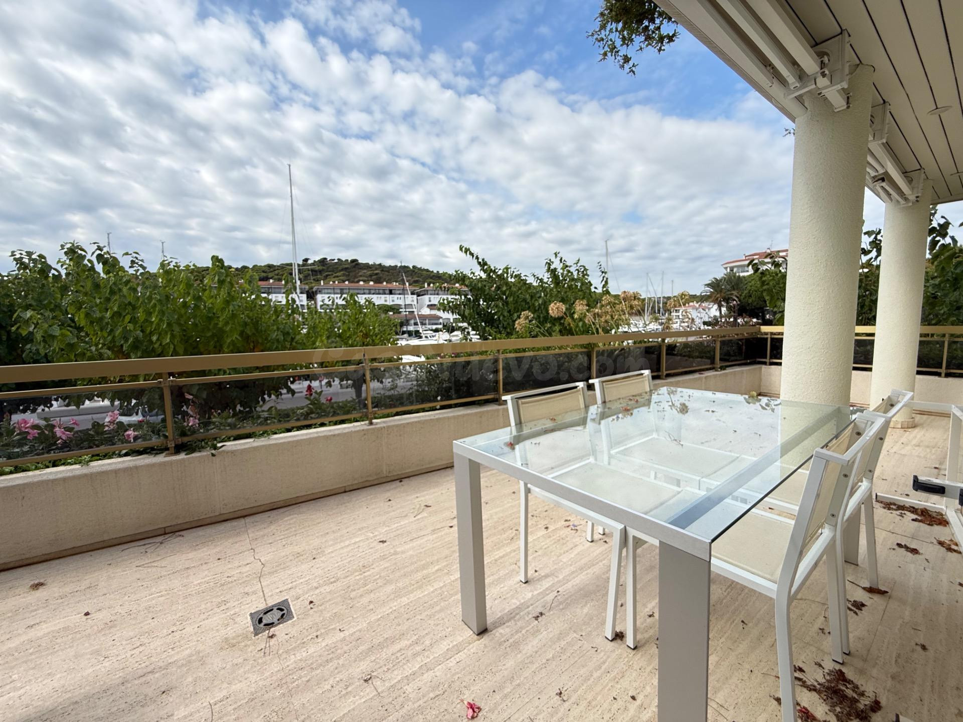 EXCLUSIVO PISO DE 170 M2 CON TERRAZA PRIVADA DE 43 M2 Y VIST - foto 2