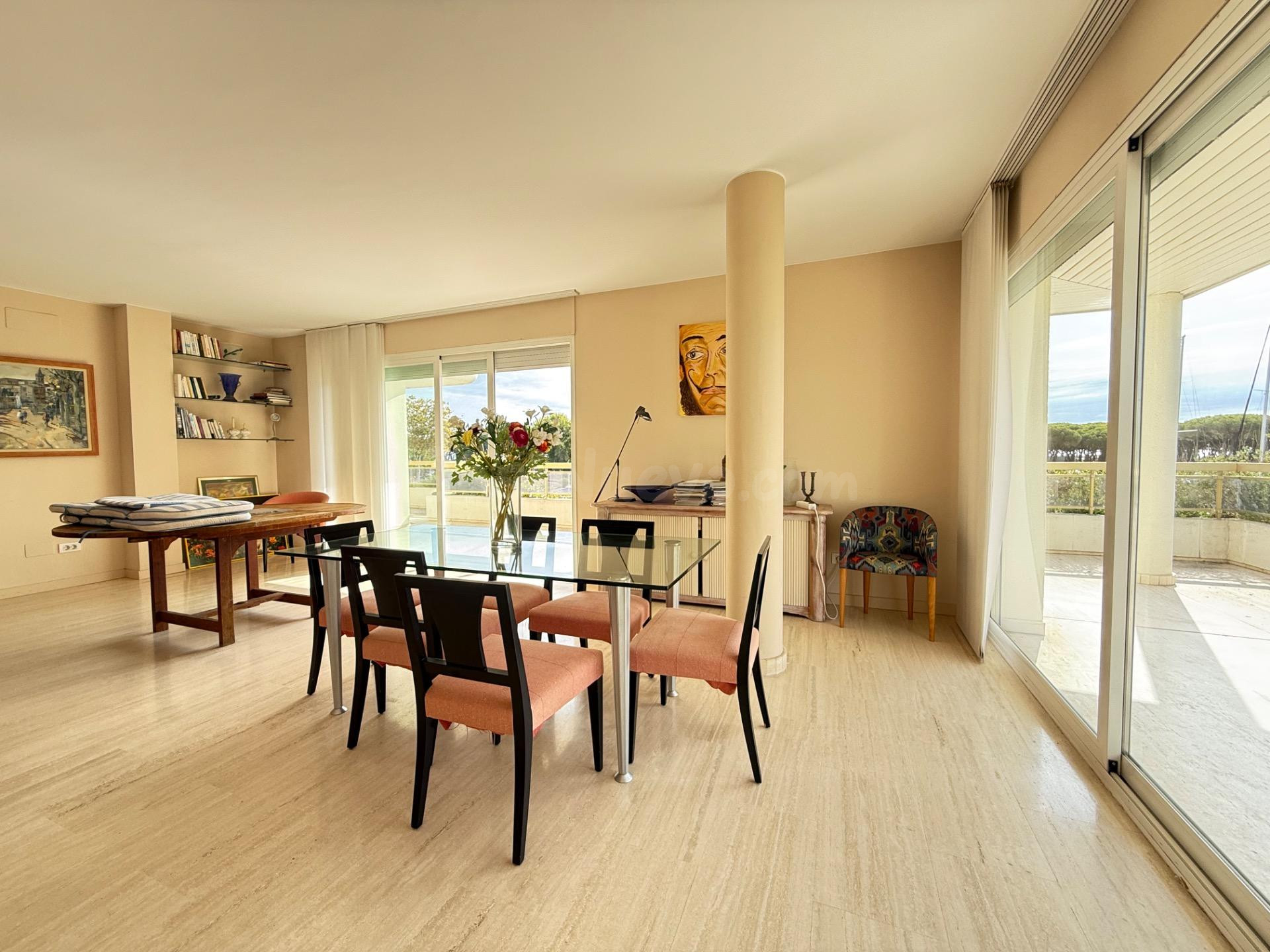 EXCLUSIVO PISO ESQUINERO DE 150 M2 CON TERRAZA PRIVADA DE 87 - foto 4