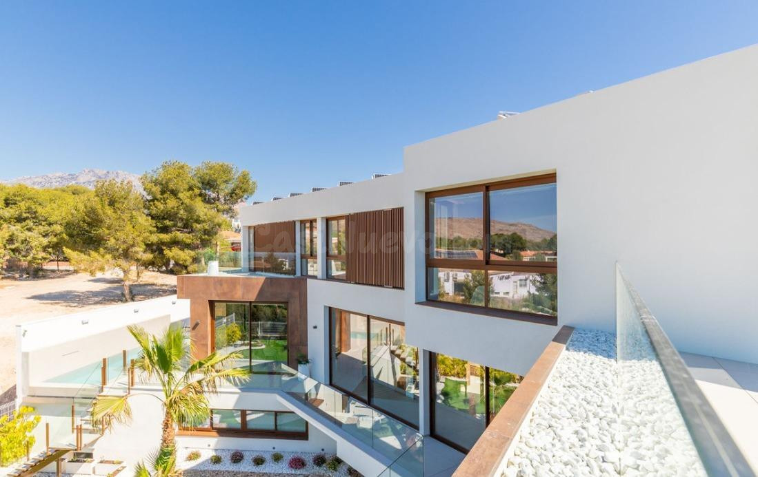 Villa Zen Infinity Benidorm – Exclusividad, diseño y vistas al Mediterráneo