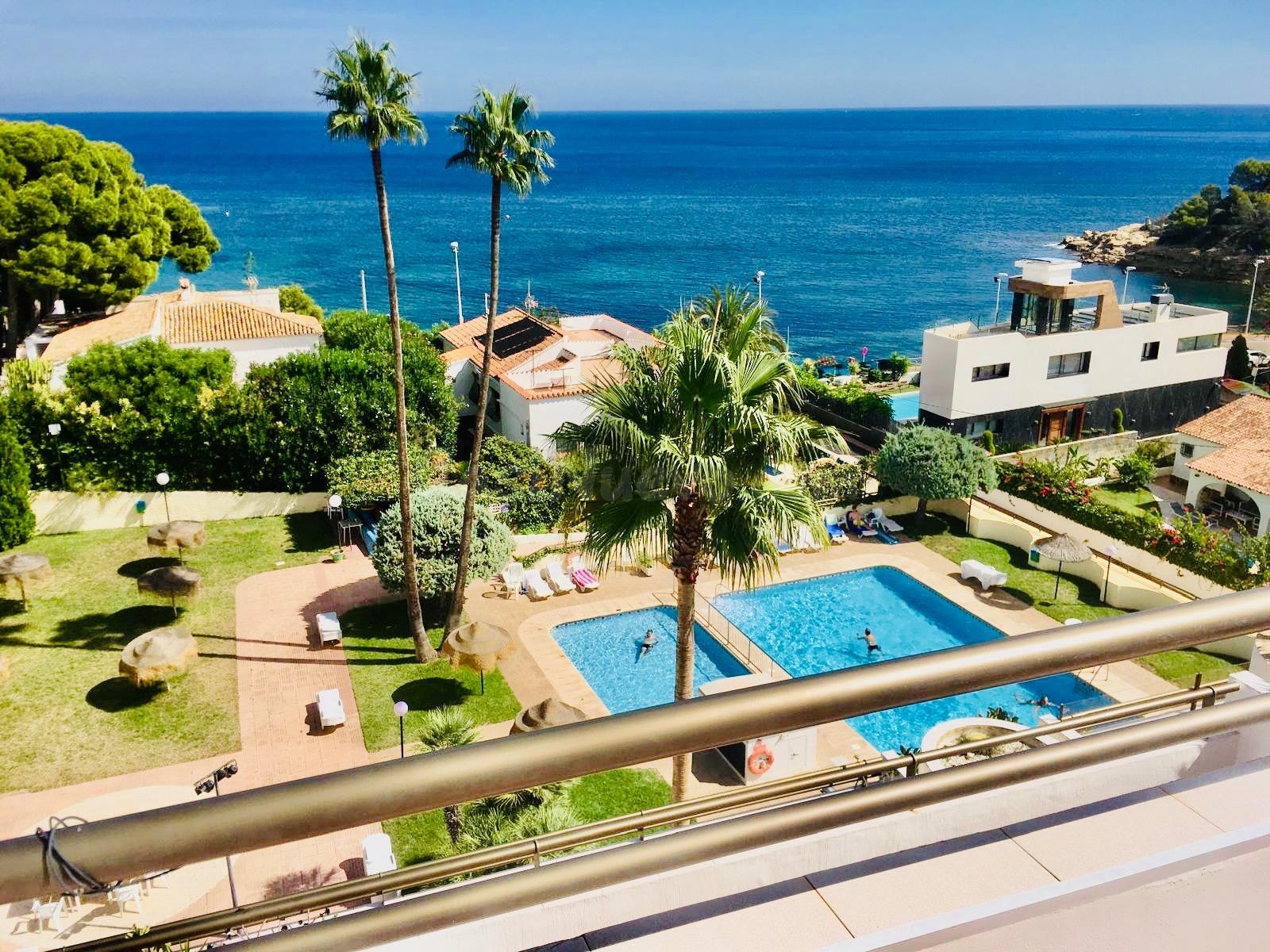 Exclusivo piso frente al mar Mediterráneo en la zona más pre