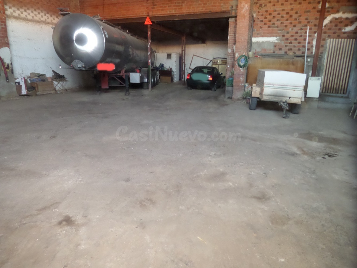 Casa 3 habitaciones 500m² en venta - Zona Juan de Zuñiga