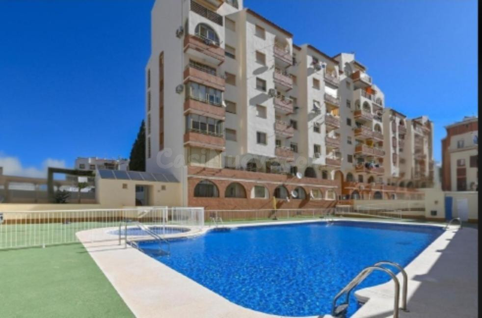 Apartamento luminoso con vistas, muy cerca del mar y de la p - foto 2