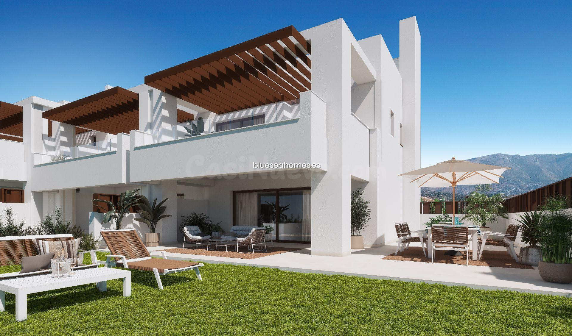 Venta de casa adosada con tres dormitorios en Mijas Costa, M