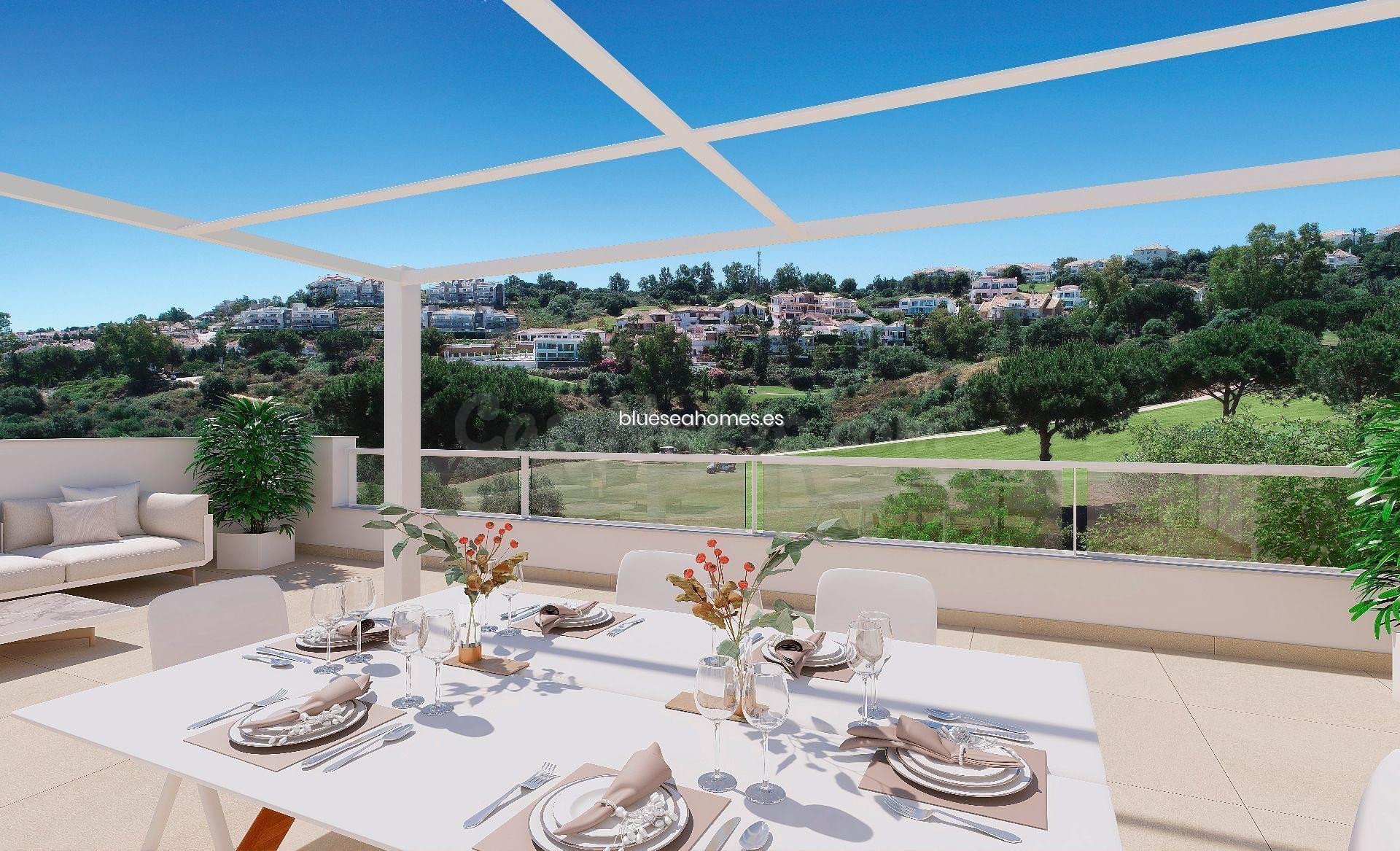 Venta de ático con tres dormitorios en Mijas Costa, Málaga, Costa del Sol