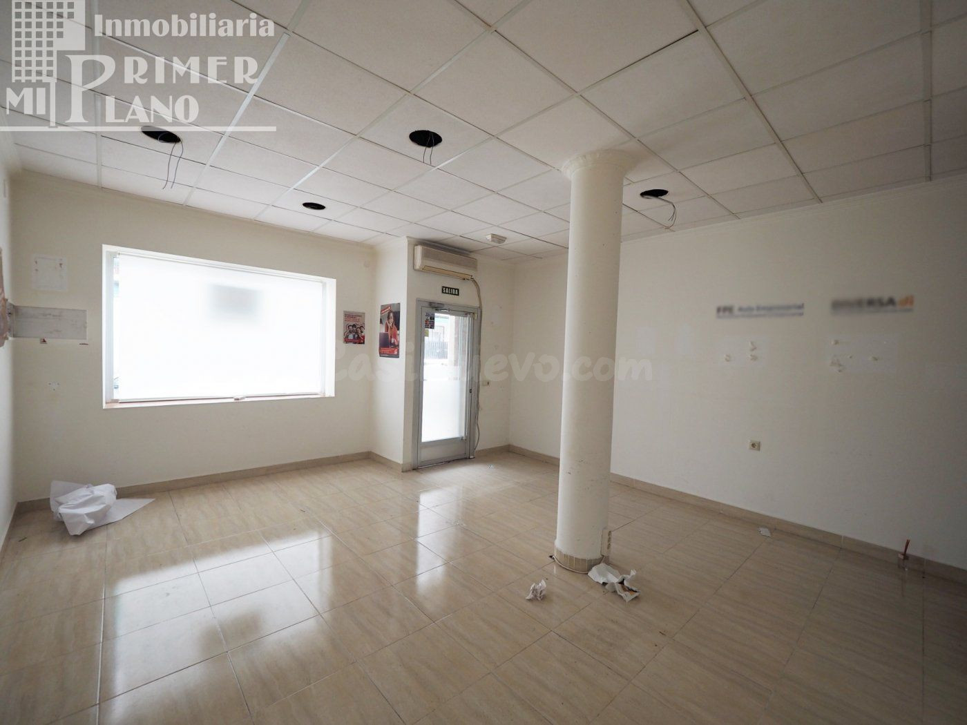 Se vende local comercial en la zona centro de Tomelloso con 100 metros cuadrados
