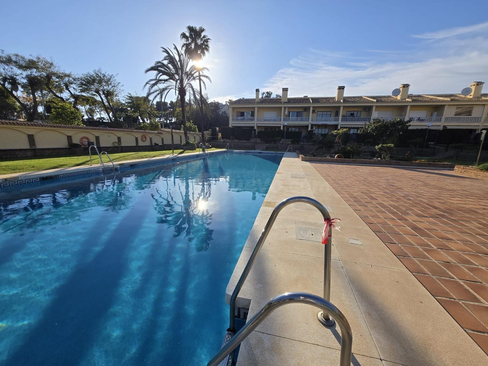Venta de casa adosada con dos dormitorios en Torrequebrada, Benalmádena, Málaga, Costa del Sol