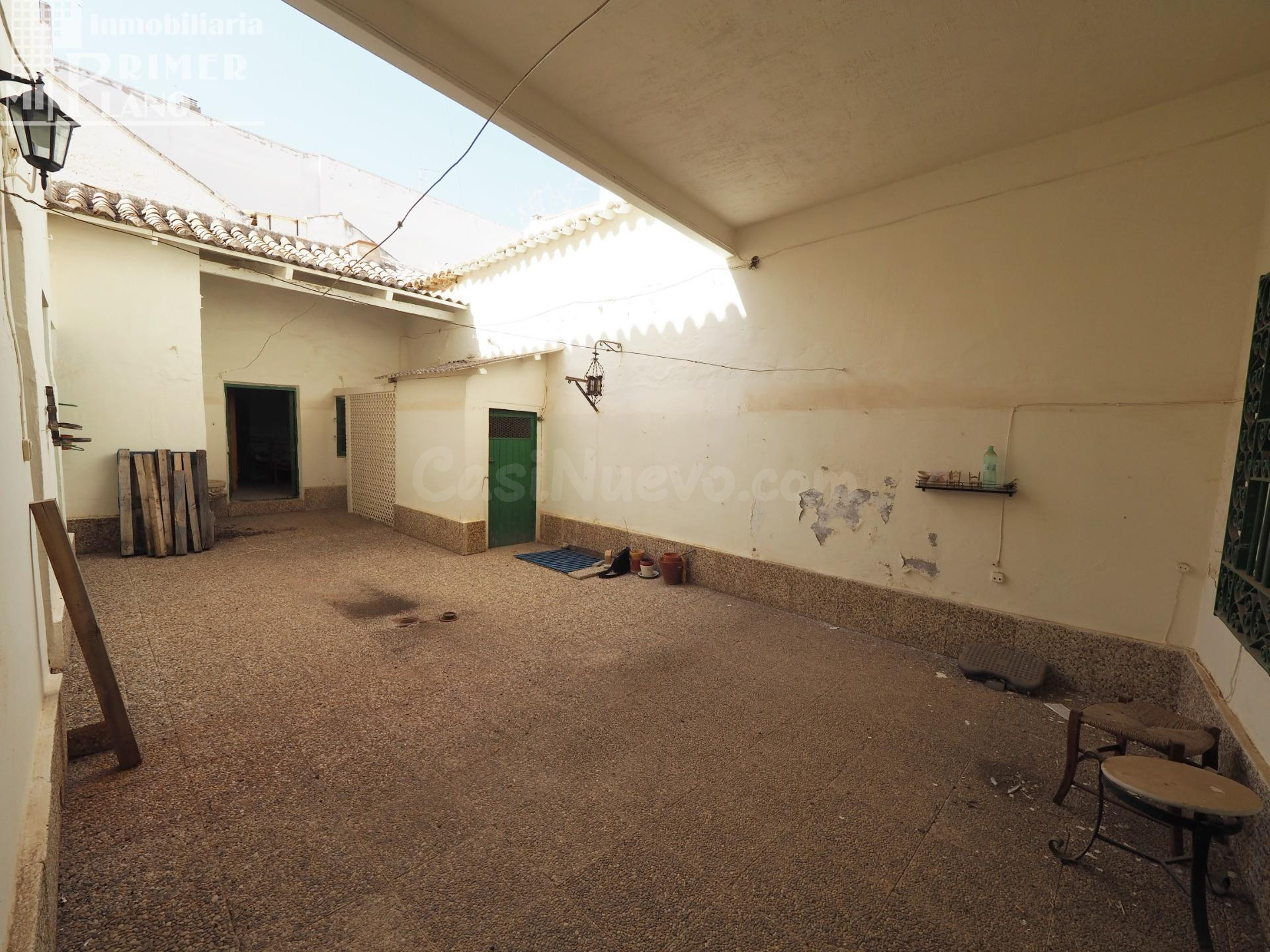 *¡OPORTUNIDAD JUNTO AL AYUNTAMIENTO DE TOMELLOSO! Se vende e - foto 2