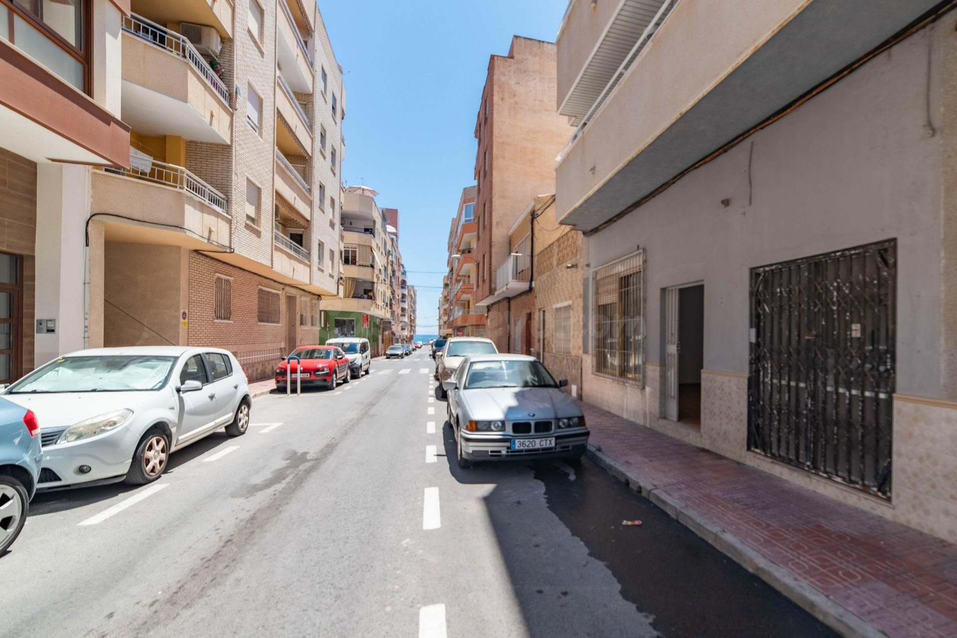 Oportunidad de Oro Junto a la Playa de los Locos! Gran Local de 243 m2