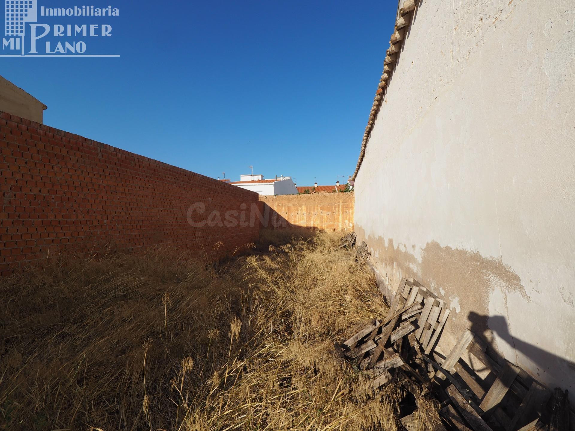 Solar en venta en pleno centro de Tomelloso – ¡Ubicación inm - foto 5