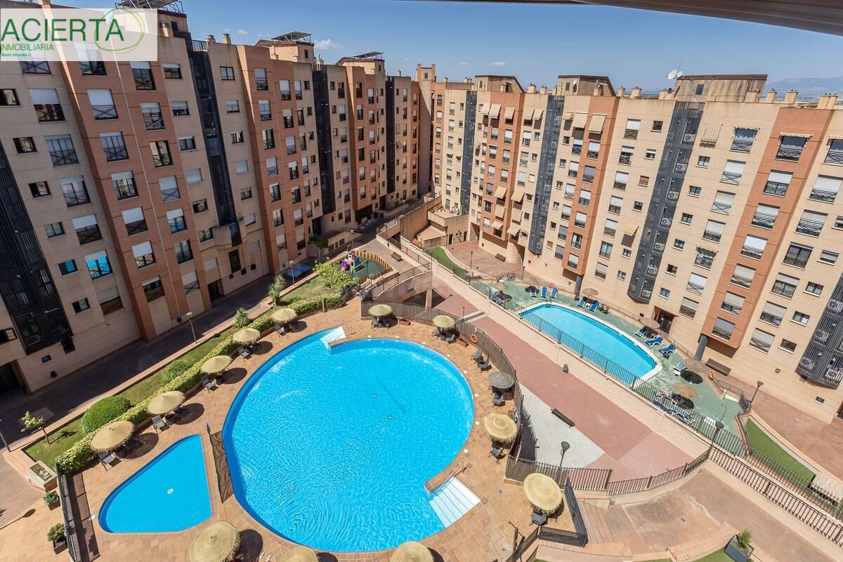 FANTASTICO PISO EN ROTONDA EUROPA