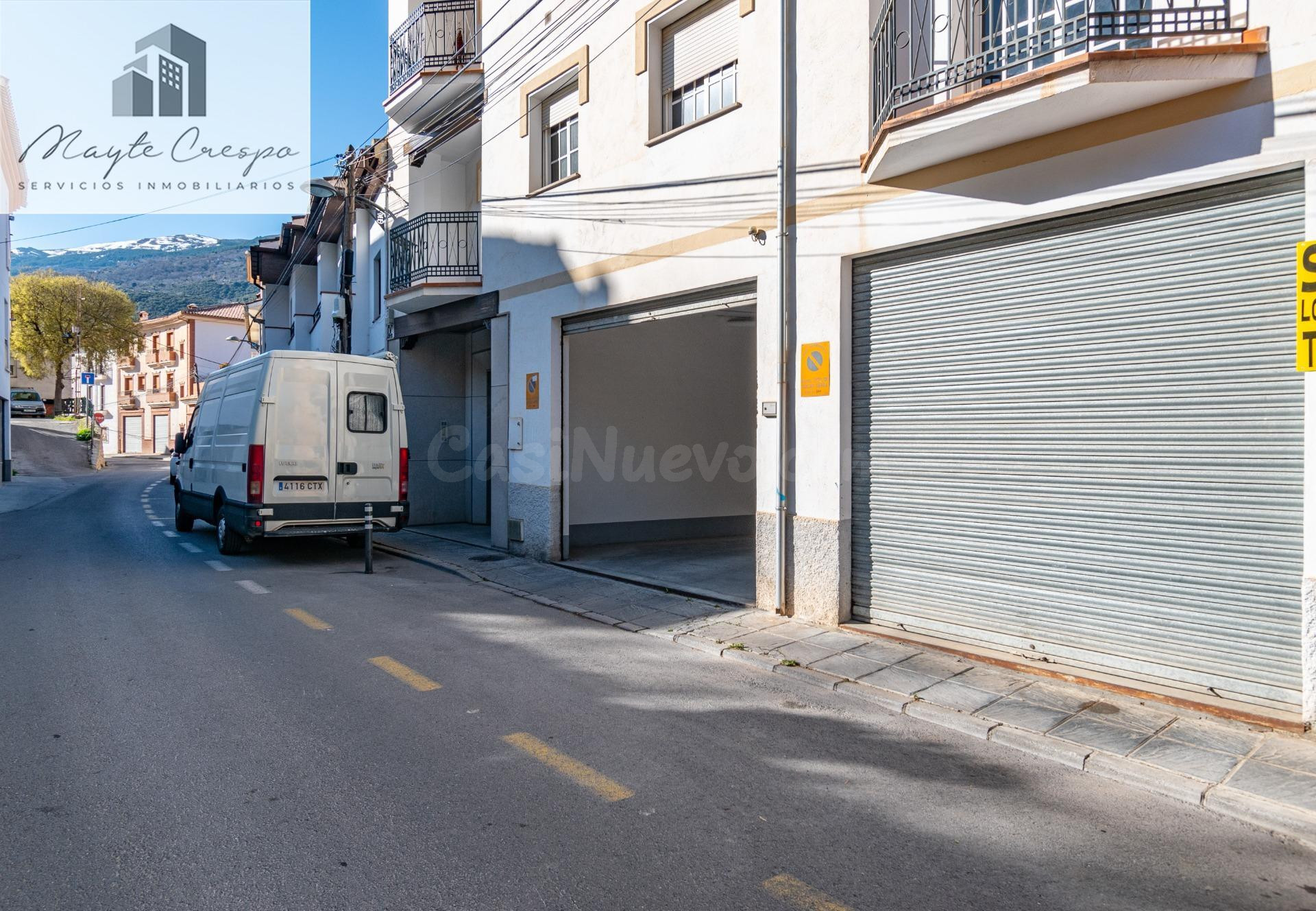 Local con 238m2 en centro de Guejar Sierra