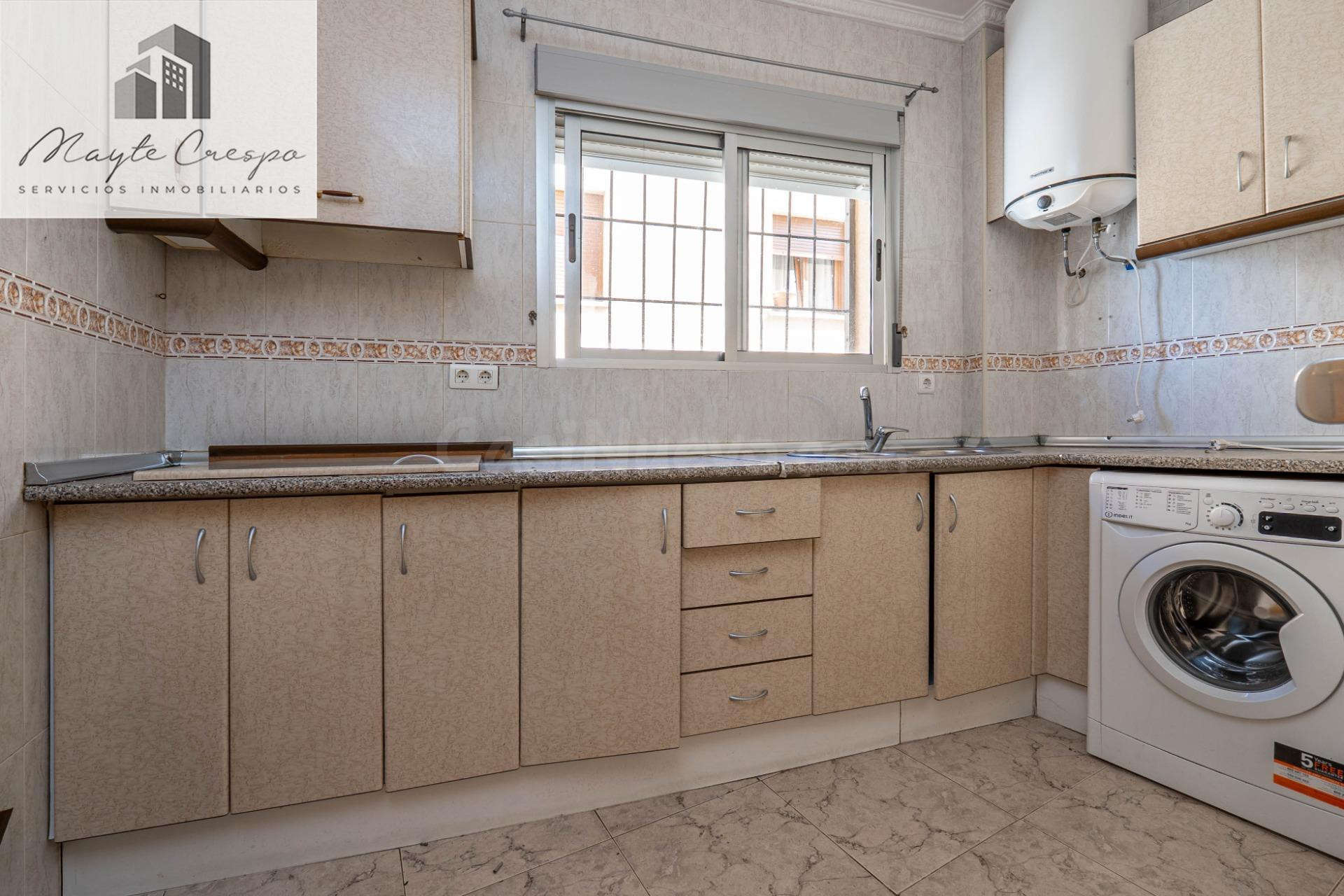 Amplia Casa en Venta en Guadix - Oportunidad de Inversión - foto 4