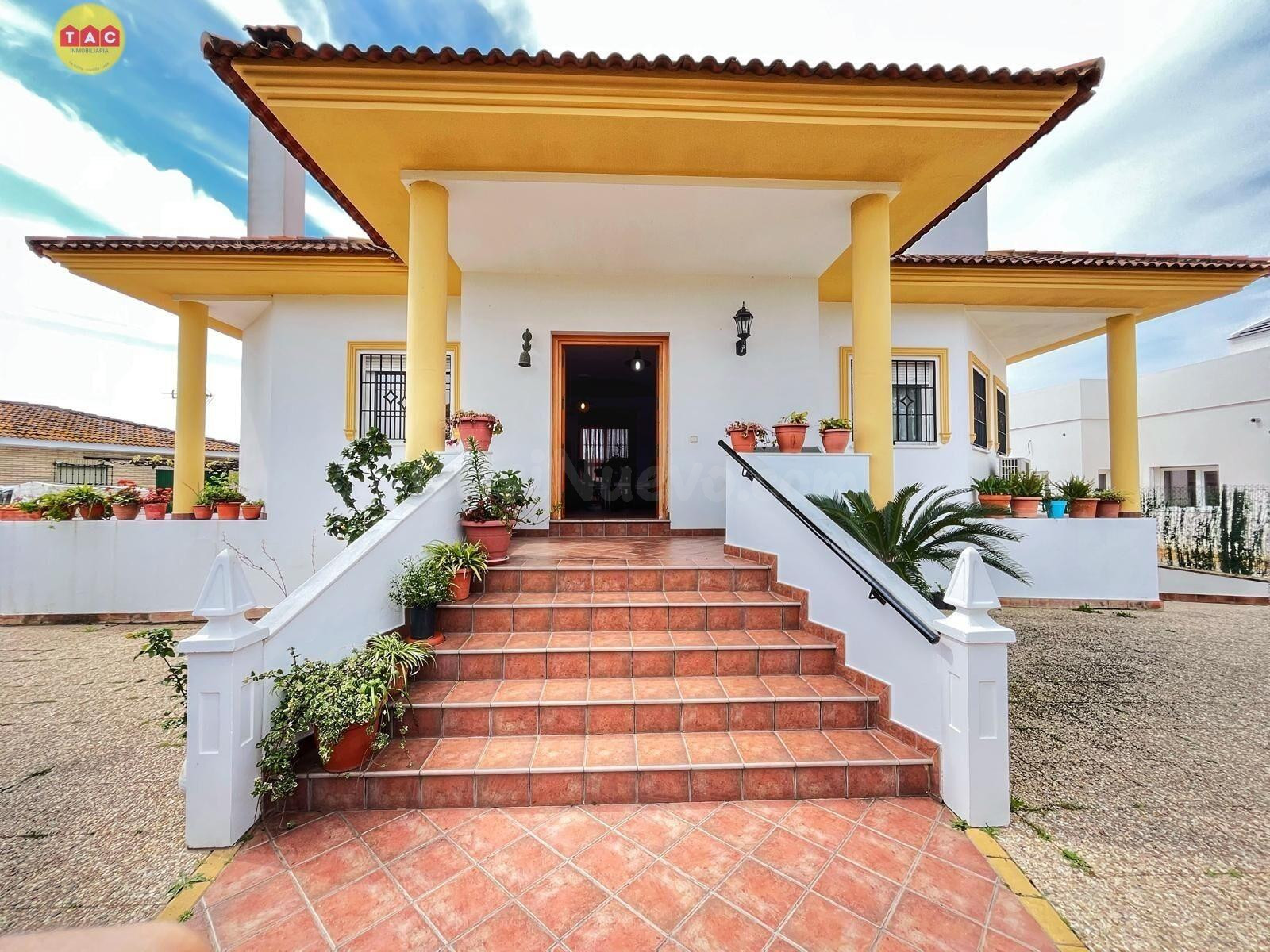 Chalet en Pinares de Lepe