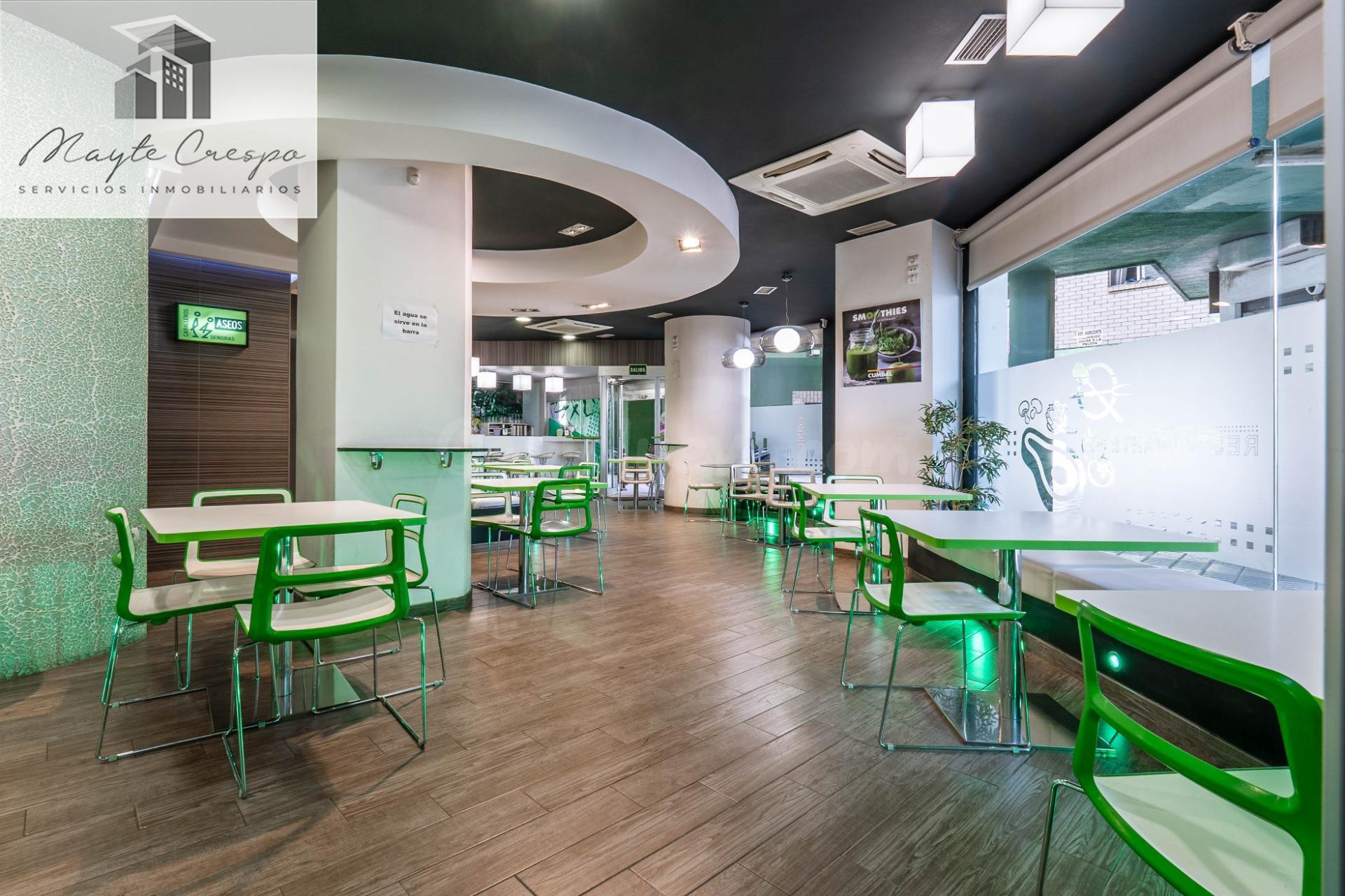 Venta de cafetería La Contraviesa de 160 m2  junto a Alcampo