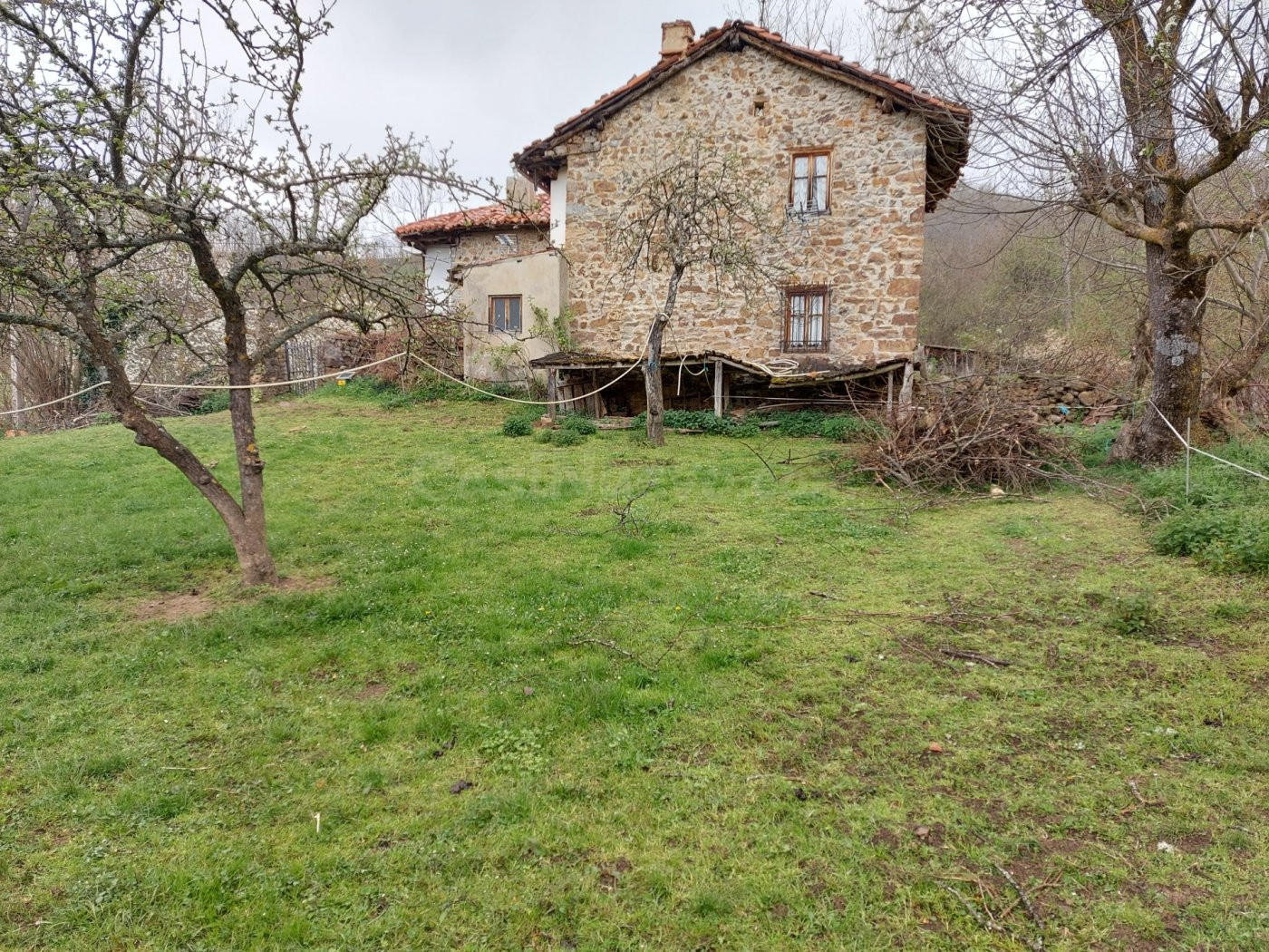Casa con parcela en Picos de Europa - foto 3