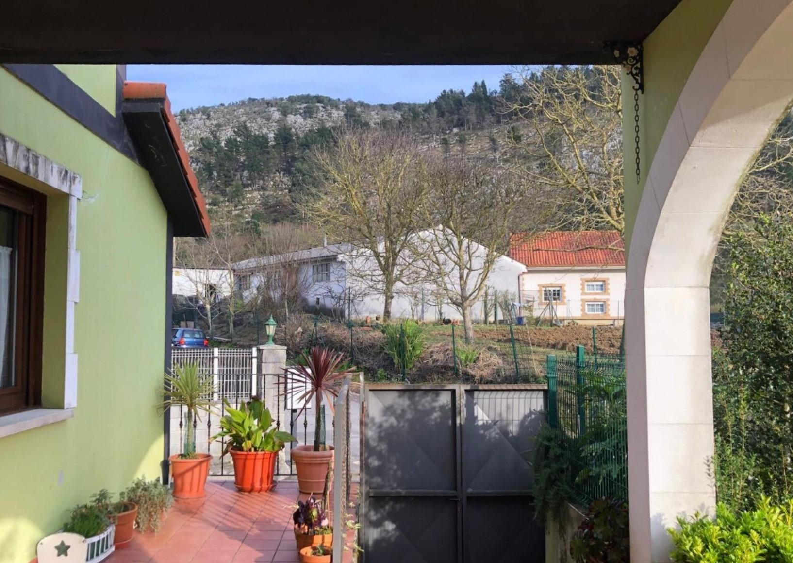 Casa en venta con parcela en Voto - foto 3
