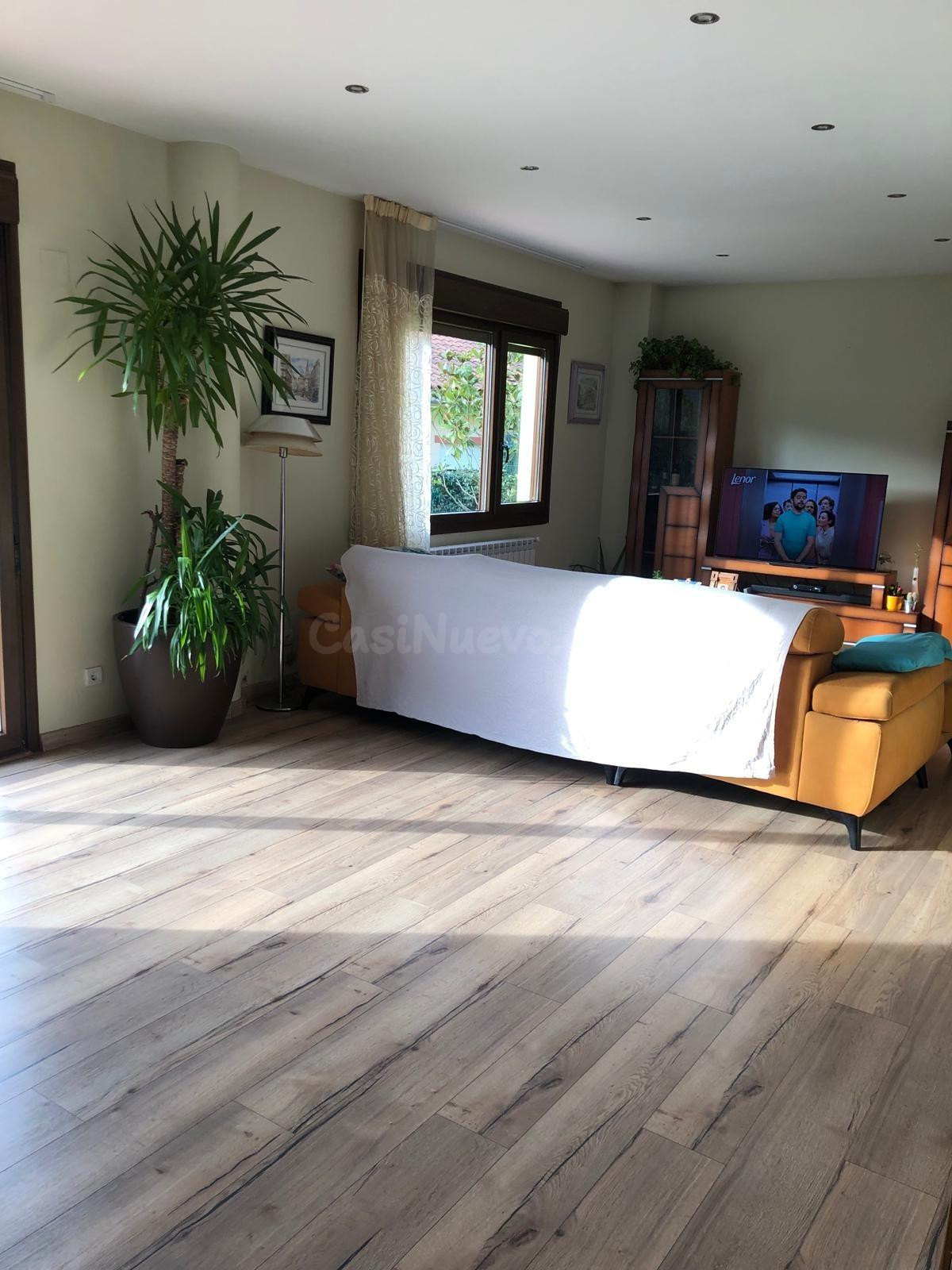 Casa en venta con parcela en Voto - foto 5