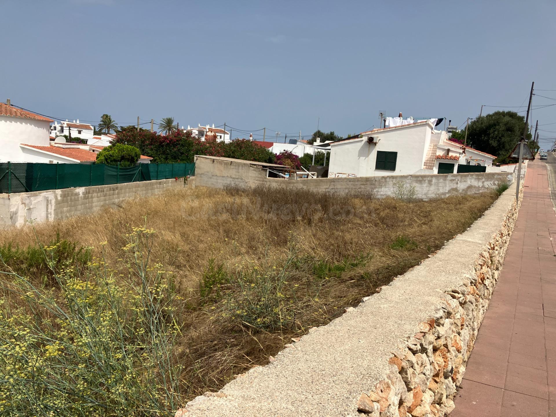 SOLAR EDIFICABLE EN CALA EN PORTER