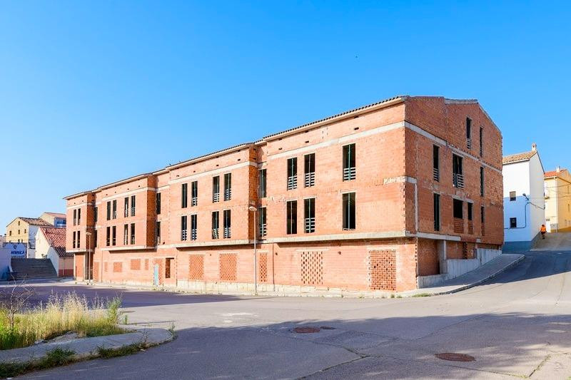 Edificio en venta (obra parada) en Villafranca del Cid (Cast - foto 2