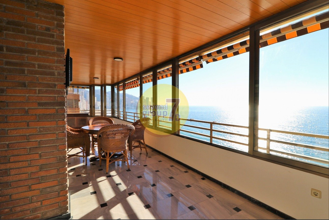 SE VENDE APARTAMENTO CON 4 DORMITORIOS EN PRIMERA LINEA DE P - foto 5