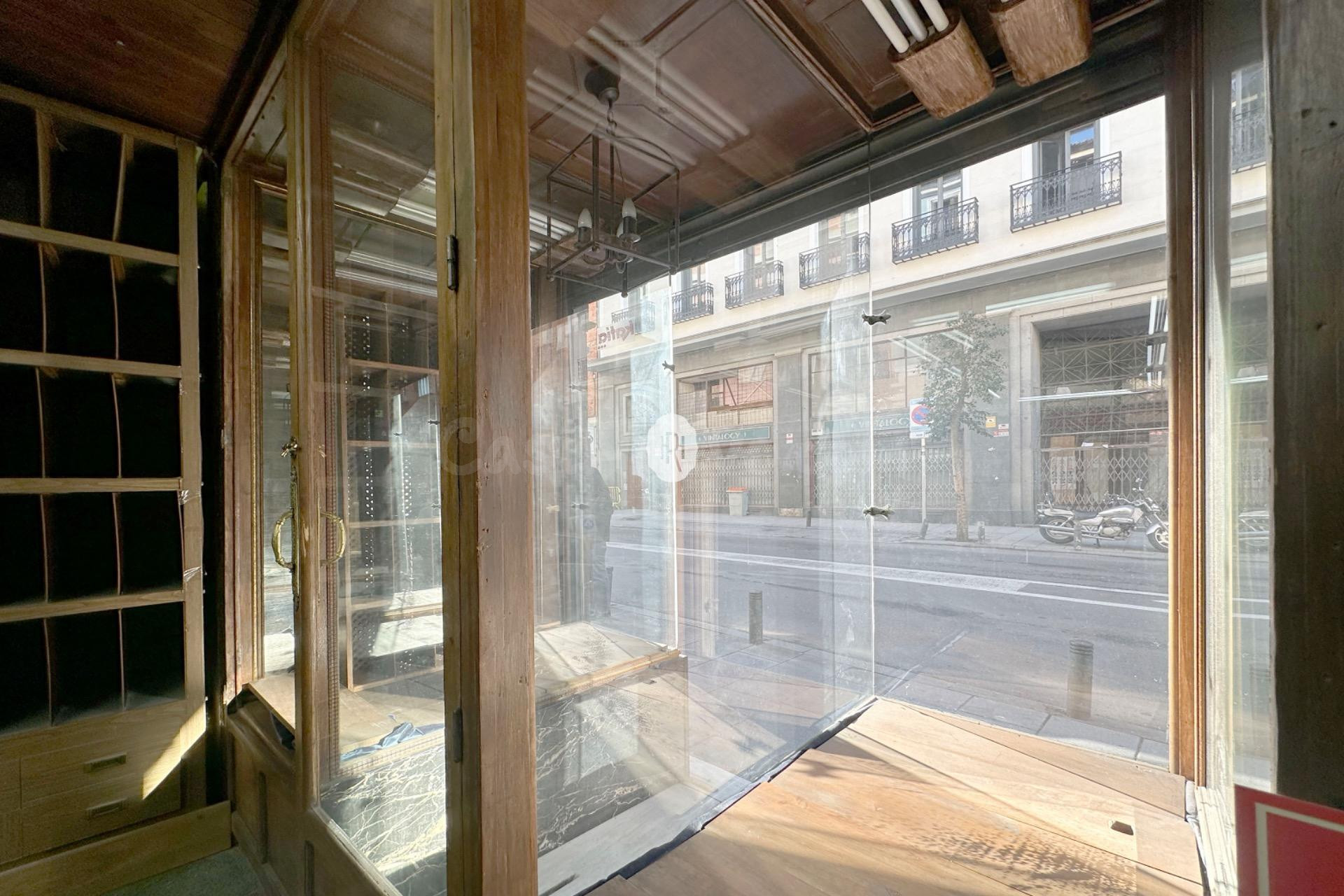 Local histórico a unos minutos de la Puerta del Sol y Plaza  - foto 5
