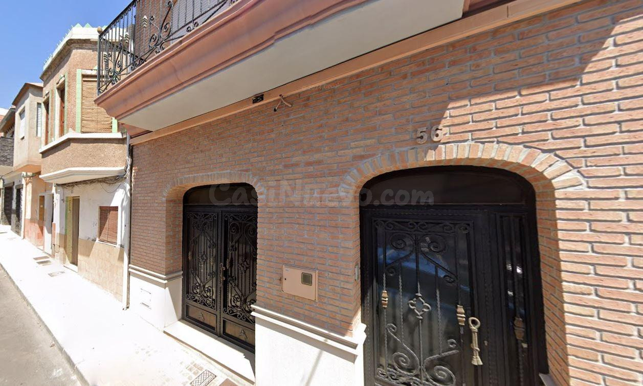 Se vende casa ALQUILADA en Calle Lepanto 56 de Almenara (Castellón).