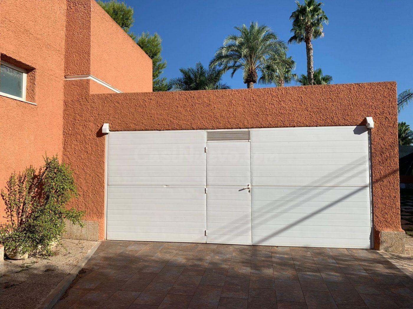 Chalet urbano con piscina en Elche, zona Matola. - foto 5