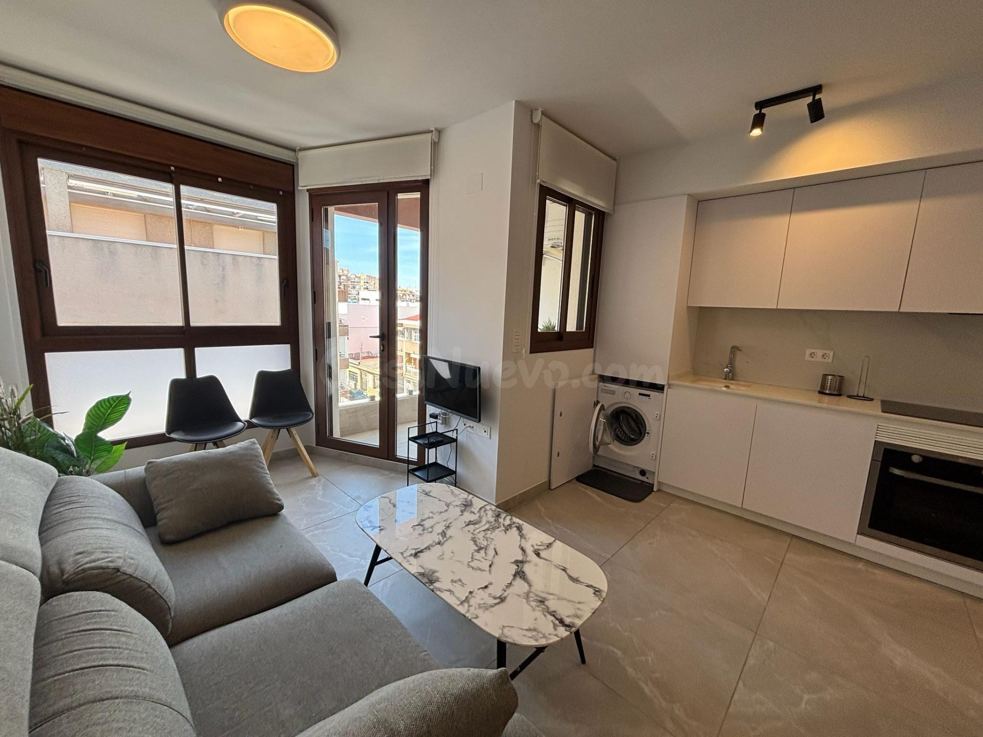 Espectacular apartamento a 100m de la playa con piscina y garaje , playa los locos ( Torrevieja )