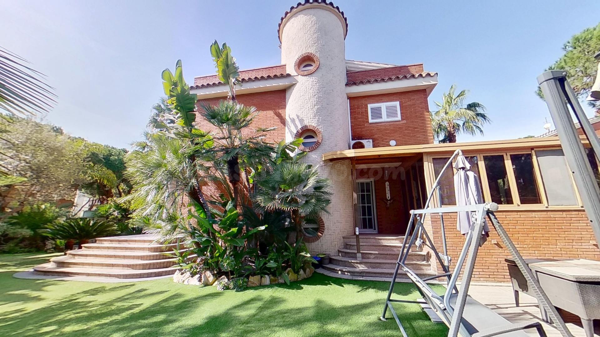 Alquiler casa unifamiliar en Gavá Mar - foto 2