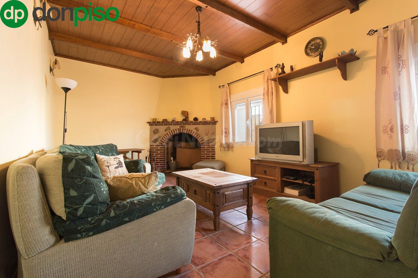 Aléjate del ruido y del estrés en esta maravillosa casa en plena naturaleza a un precio inmejorable!