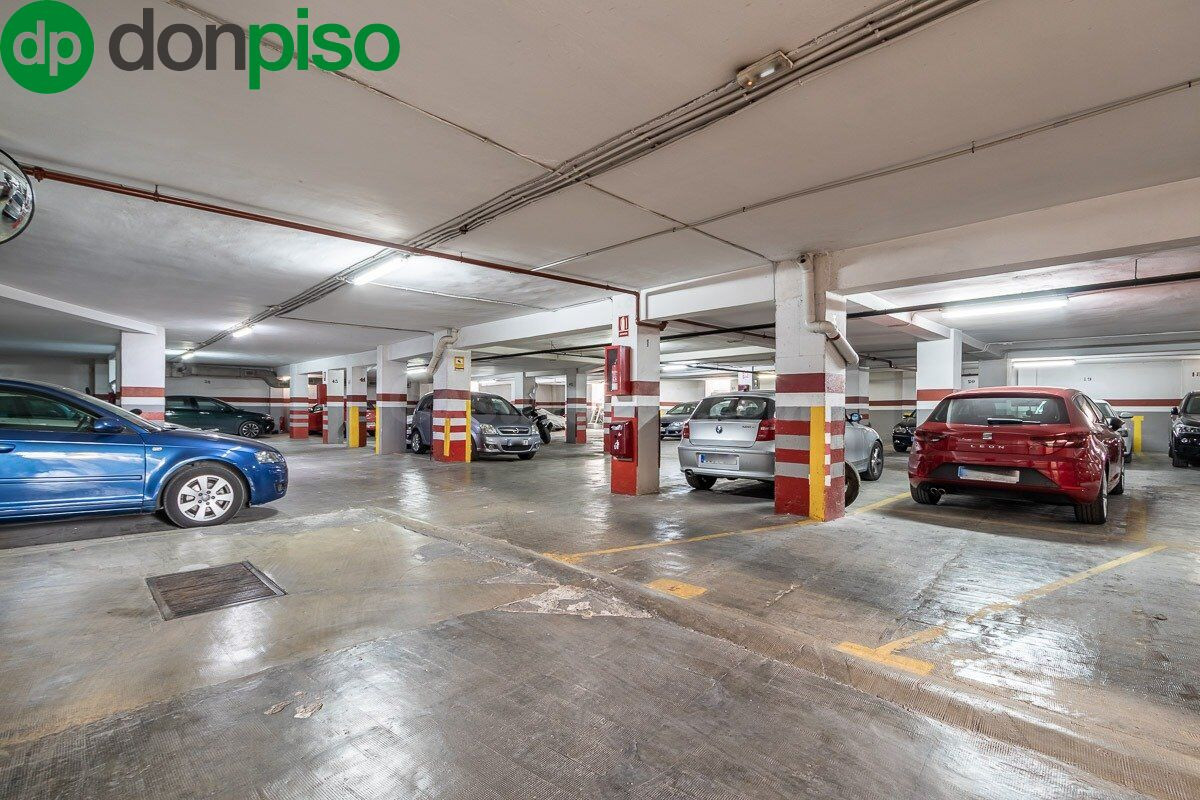Garaje a la venta en zona Hipercor