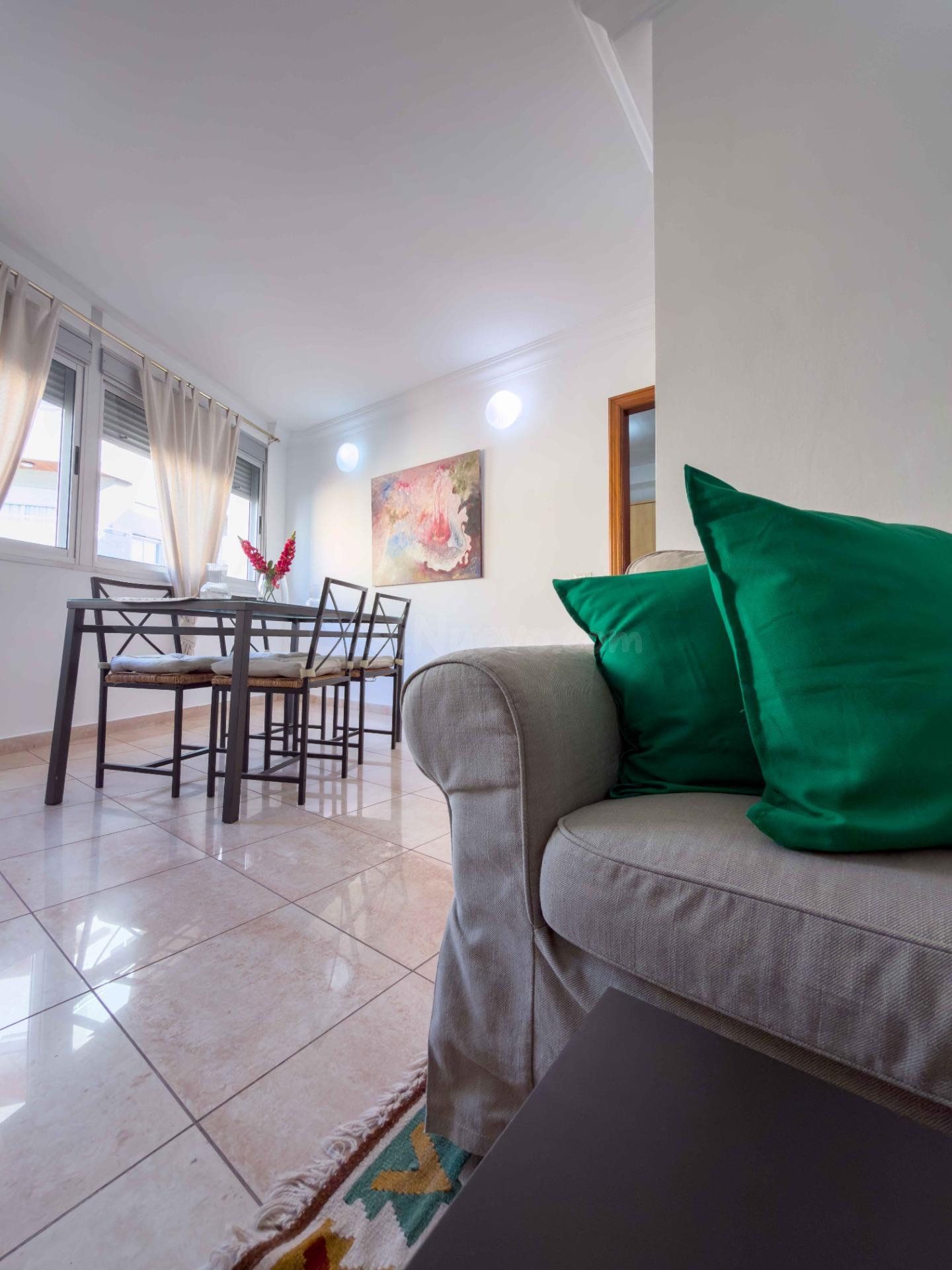 Piso familiar de 3 habitaciones y 2 baños con garaje en Barr - foto 2