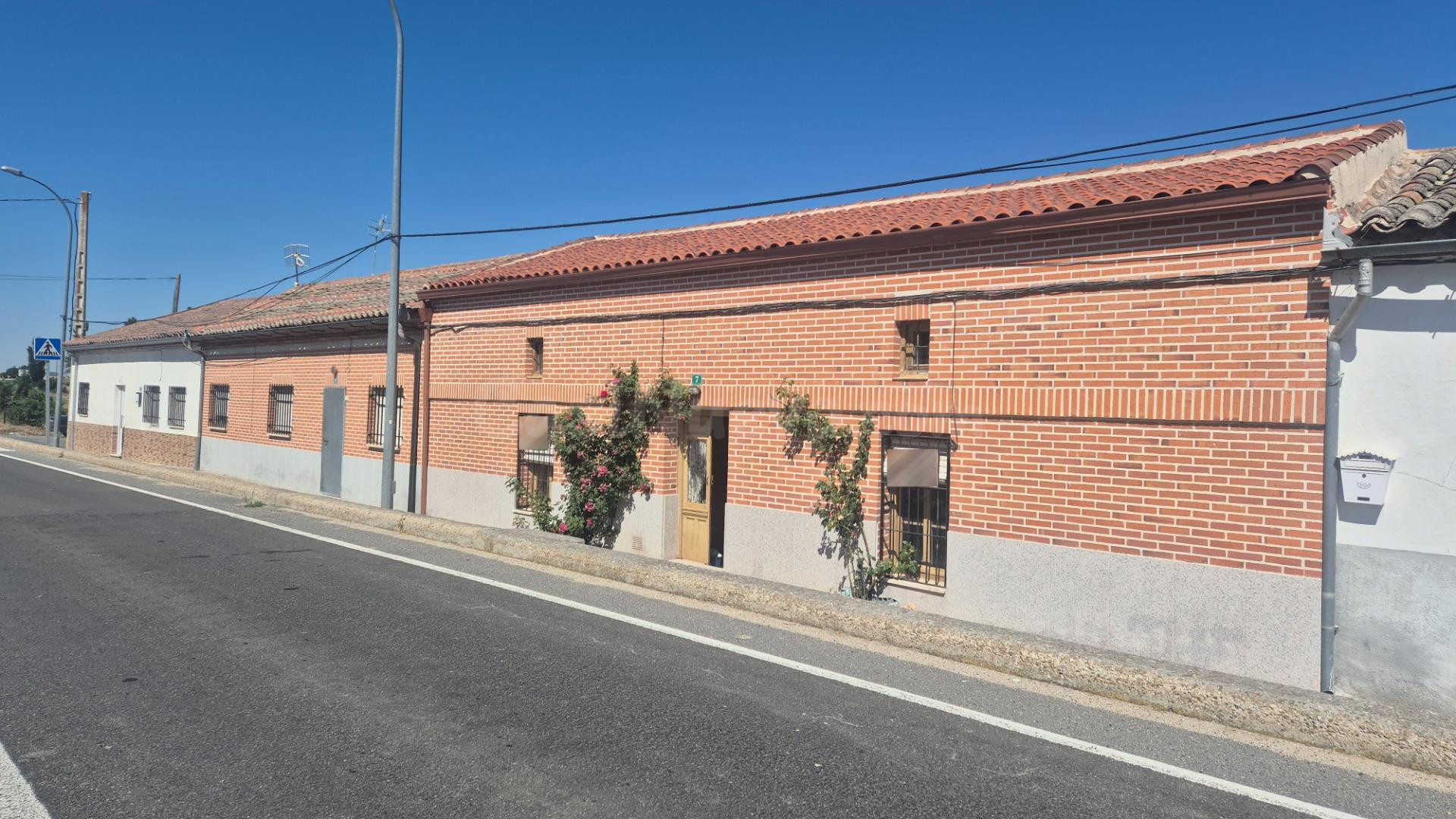 CASA VENTA RASUEROS. Urbis te ofrece dos casas en venta en R - foto 5