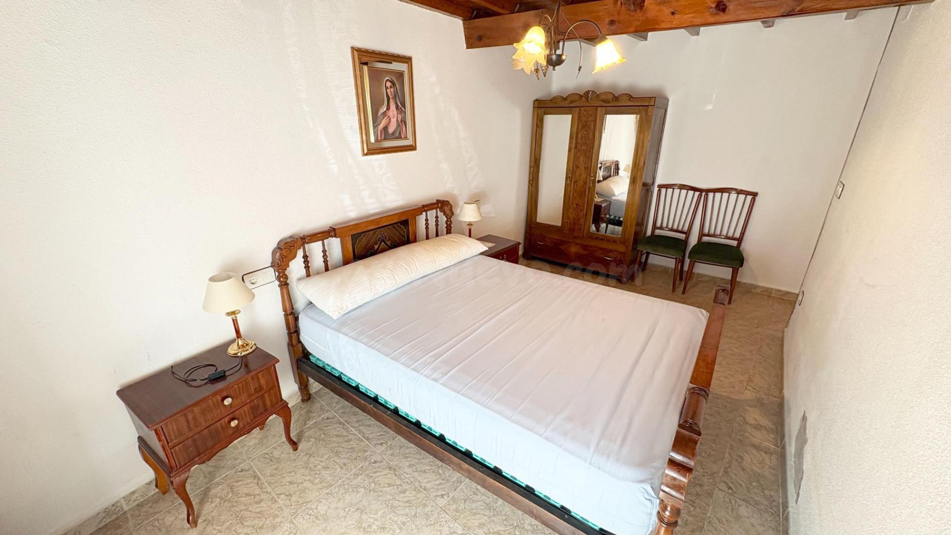 CASA VENTA PEDROSILLO DE LOS AIRES. Urbis te ofrece una casa - foto 2
